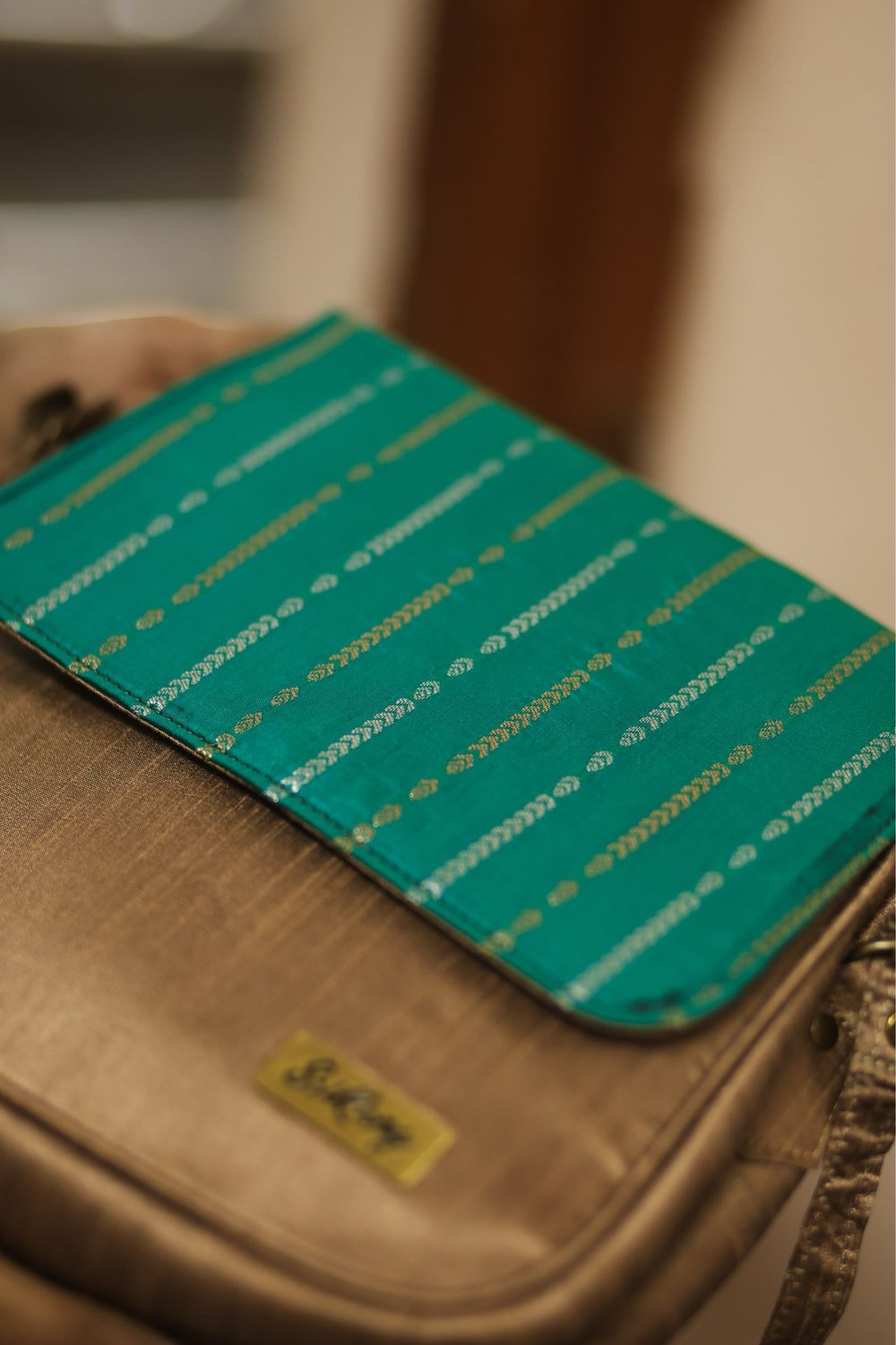 Leaf Green And Bronze