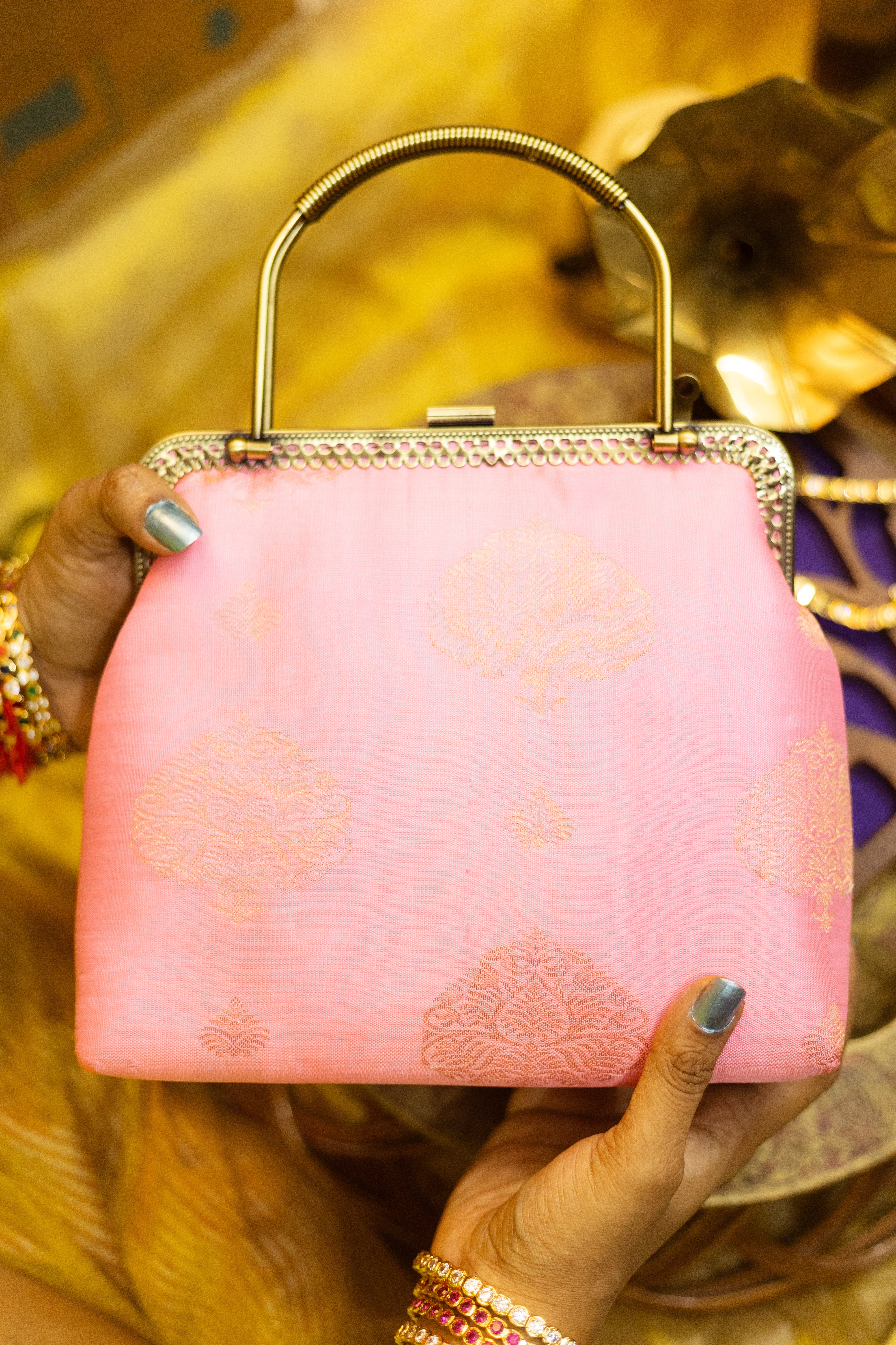 Red annam with rose milk mokku