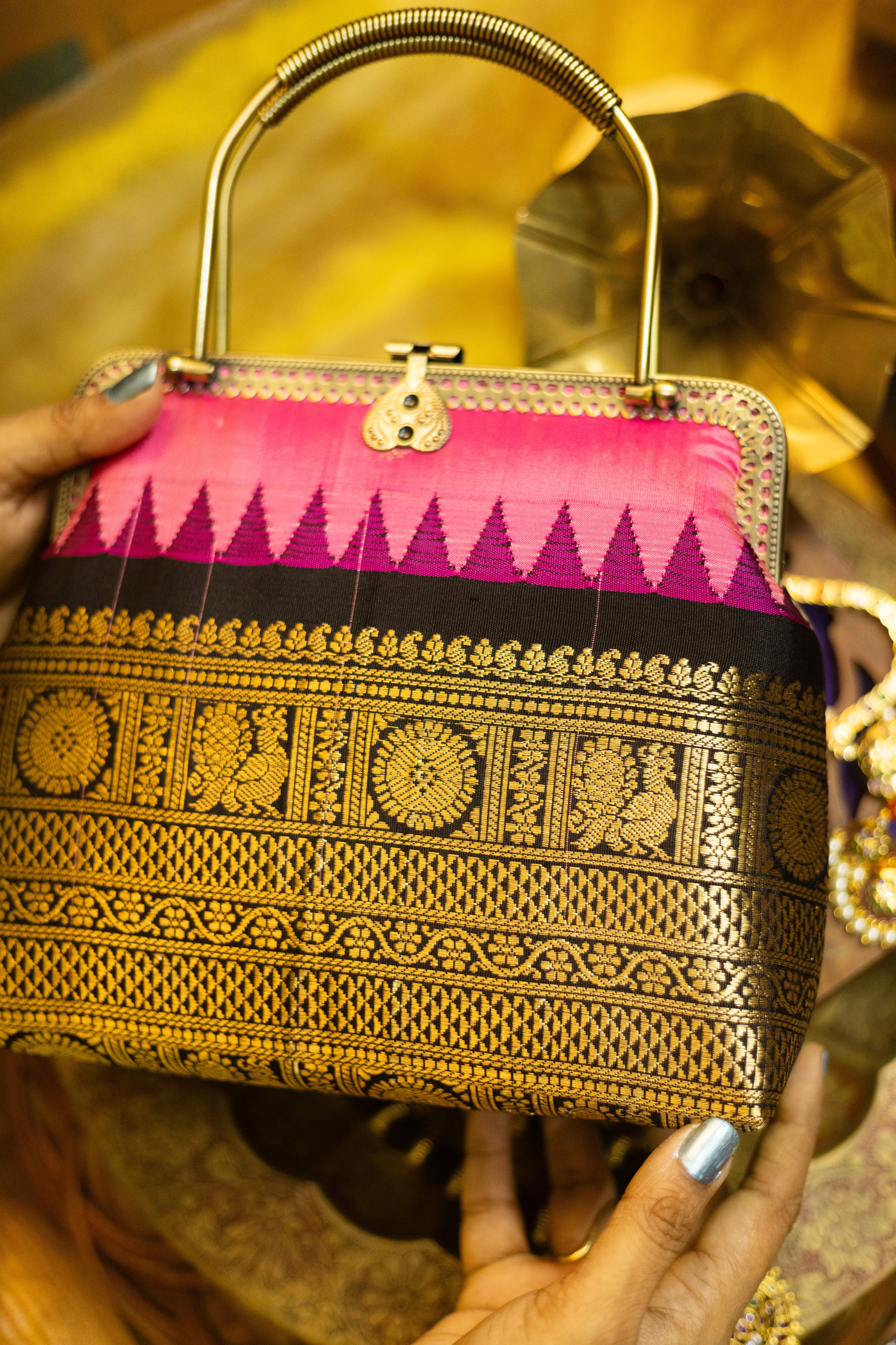 Annam chakram lotus pink with black polka