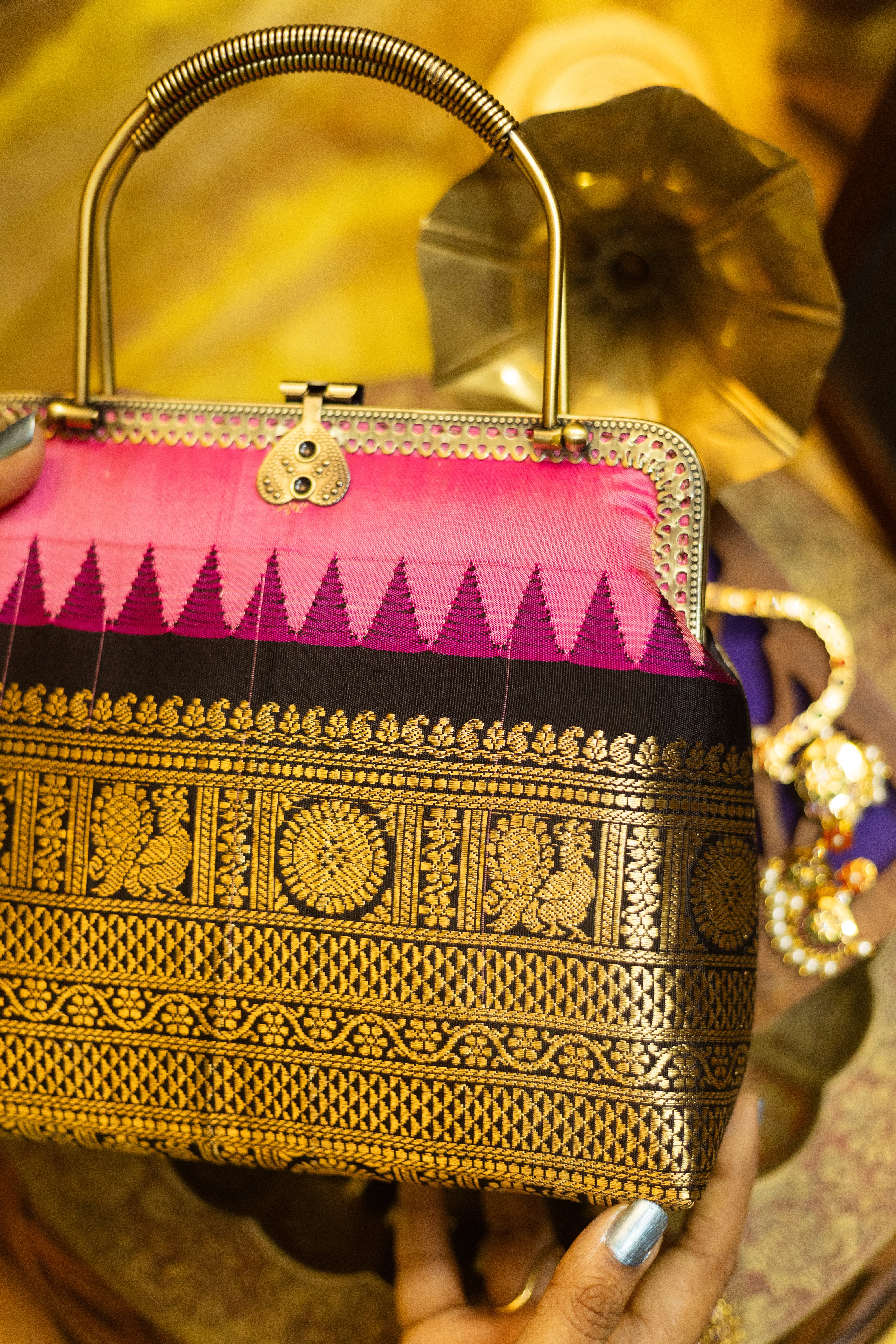 Annam chakram lotus pink with black polka