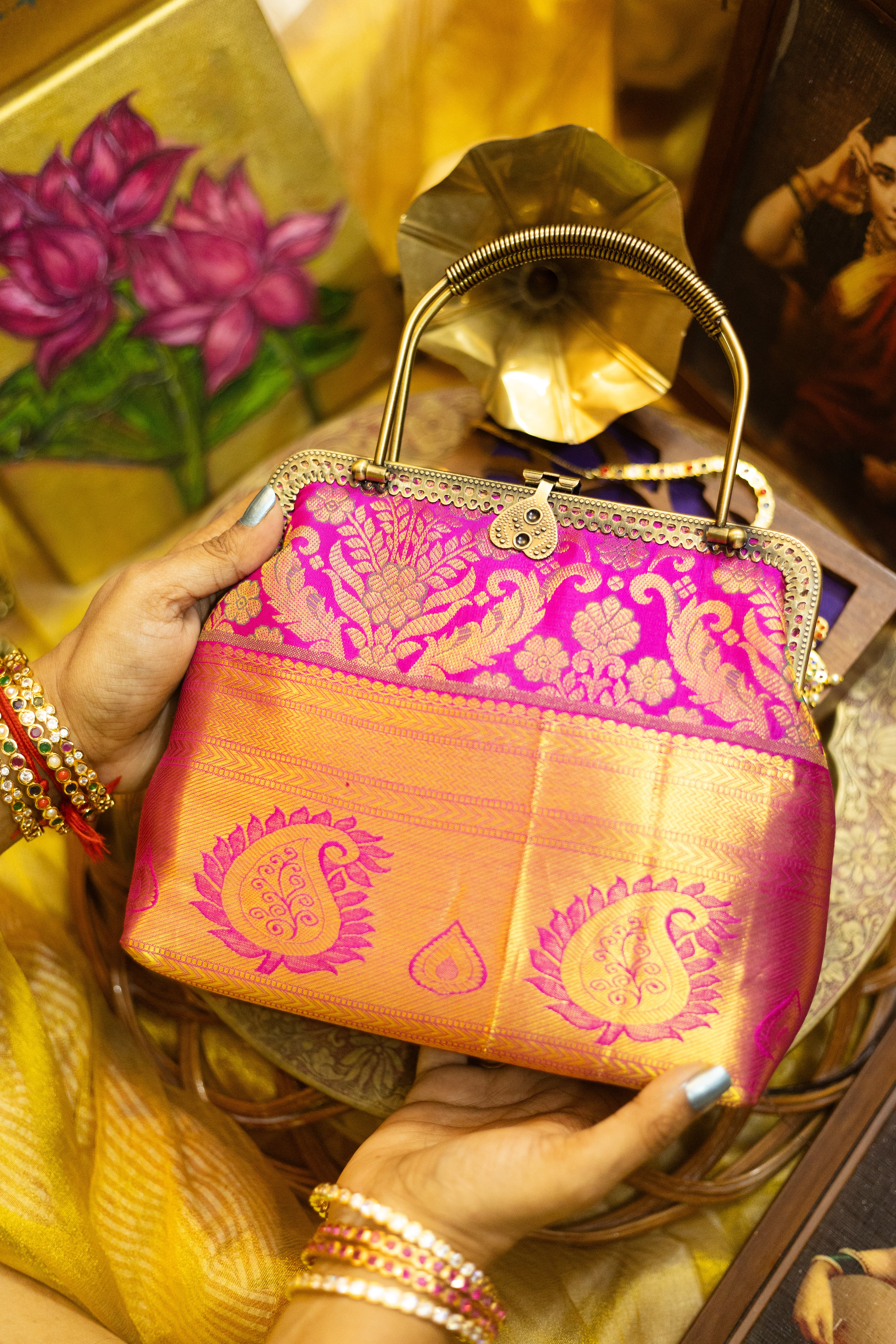 Royal pink  and paisley with podi kattam contrast