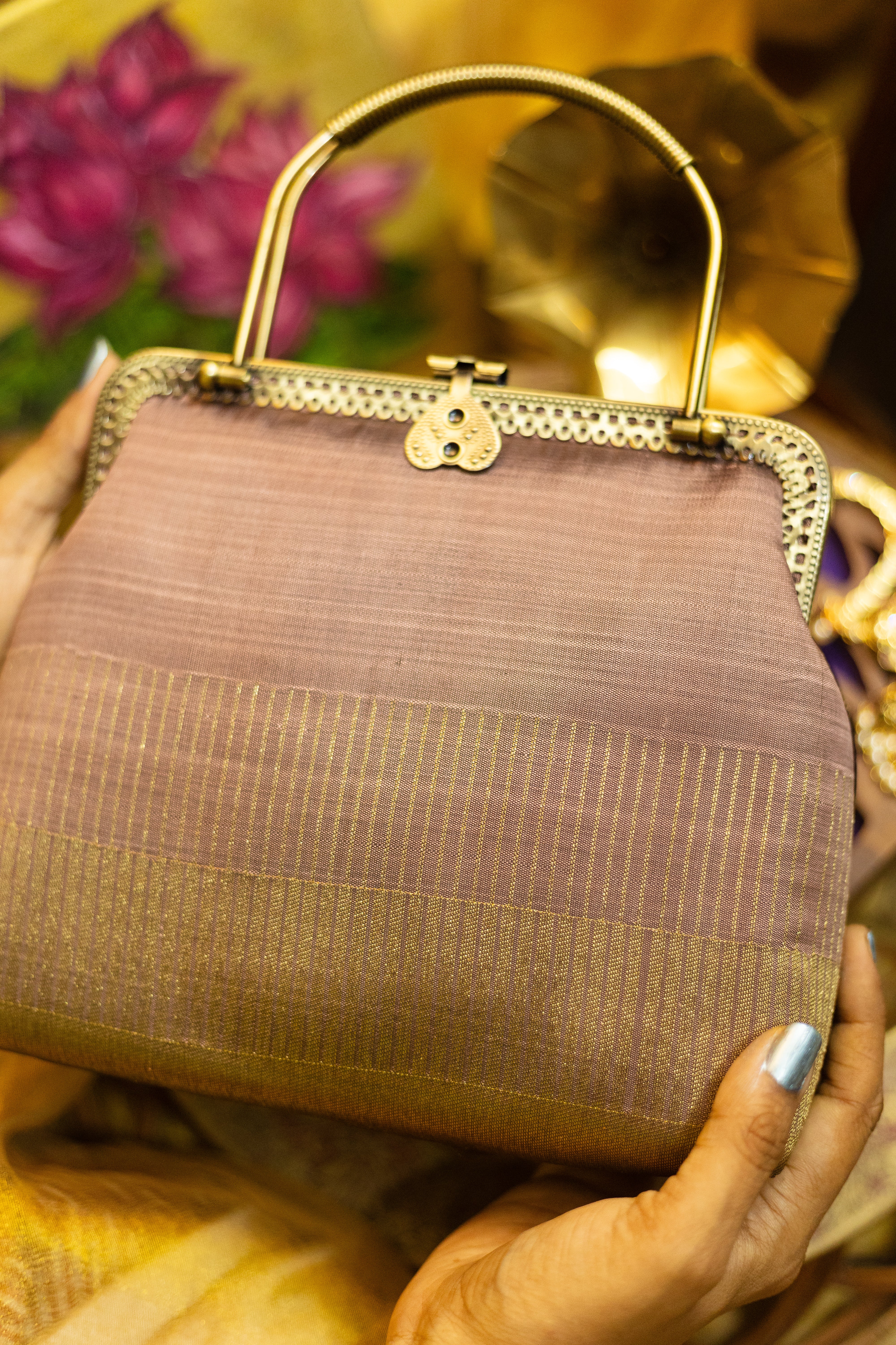 8 kol seepu rekku & malli moggu pinchin Padam