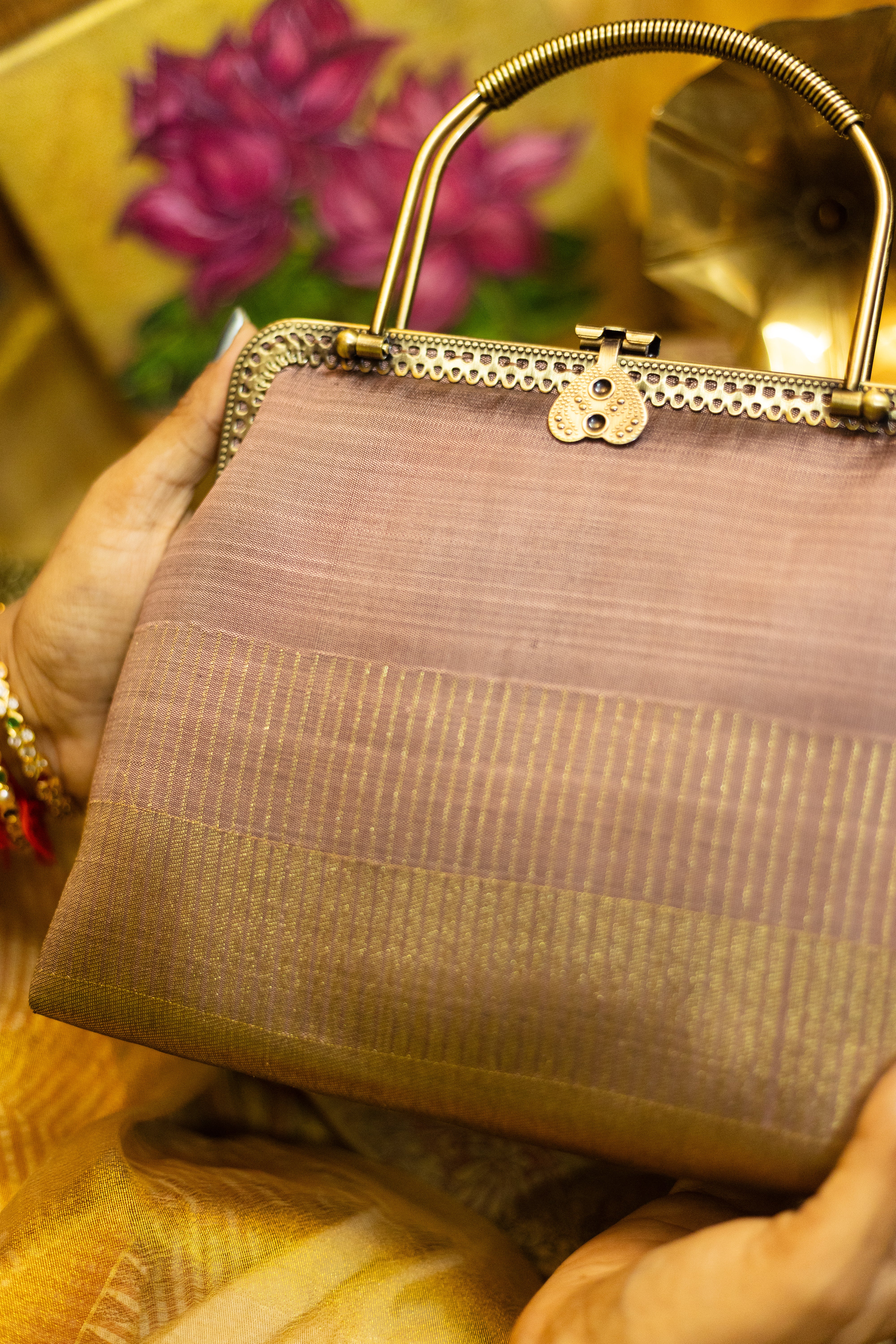 8 kol seepu rekku & malli moggu pinchin Padam