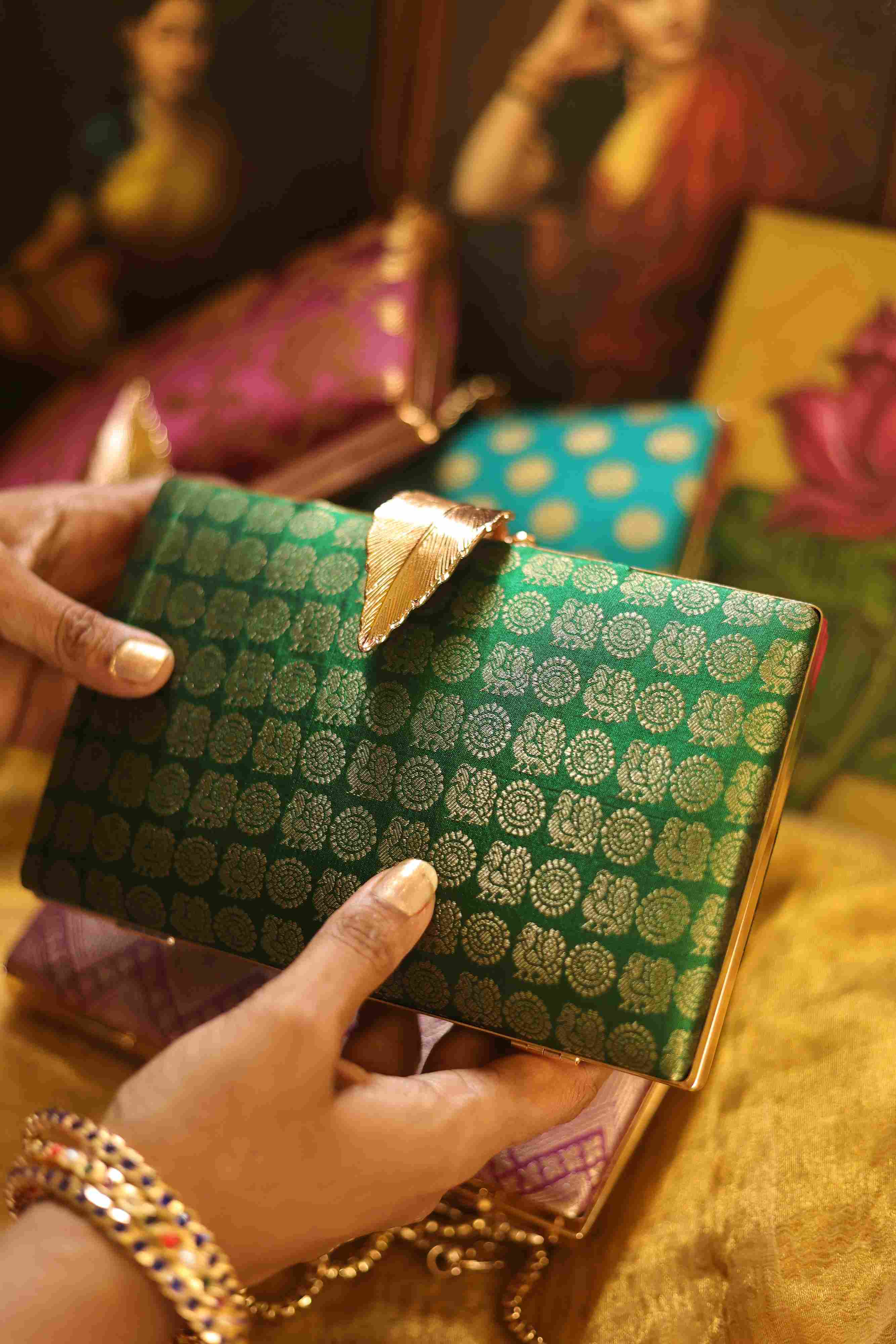 Green annam chakram