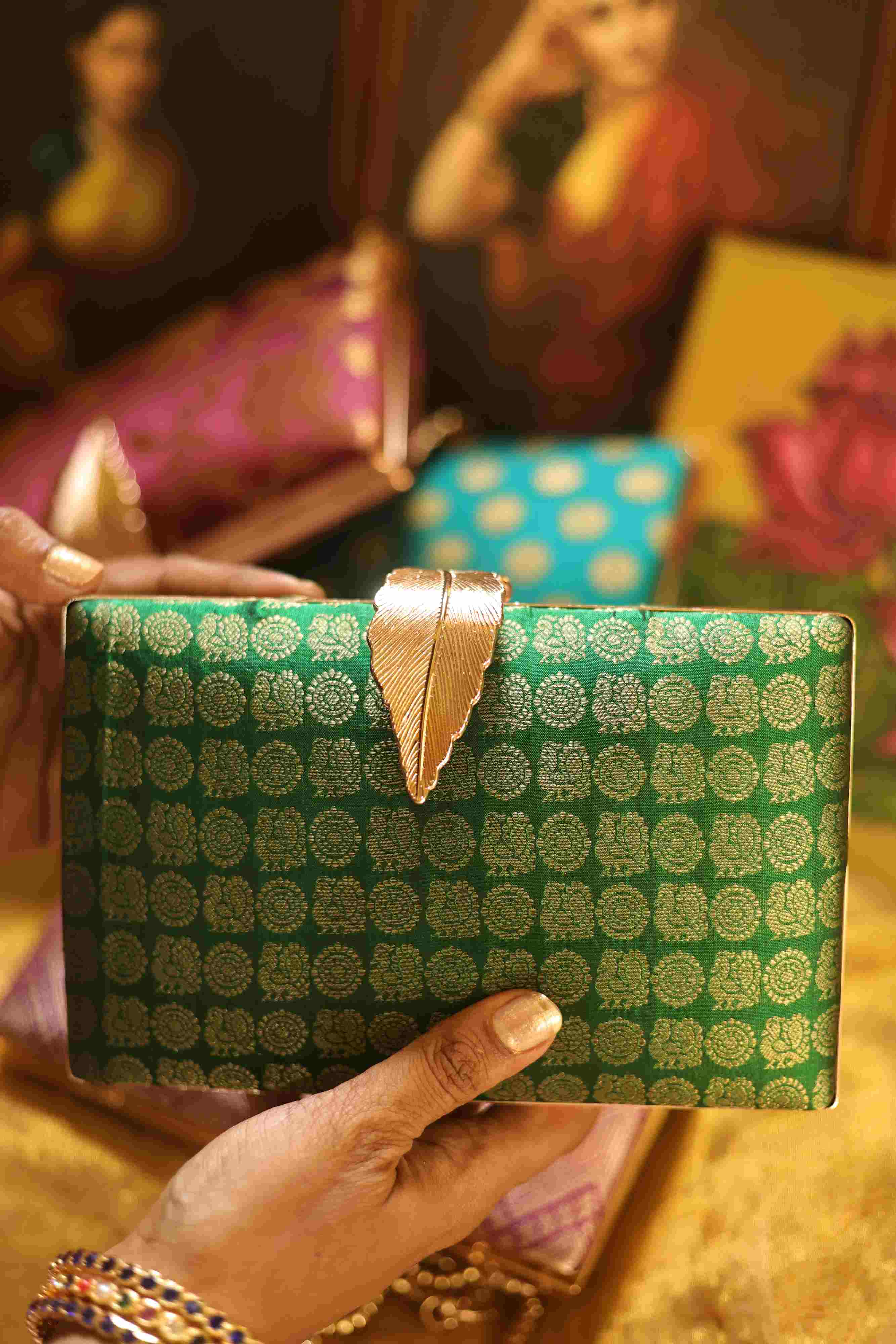 Green annam chakram