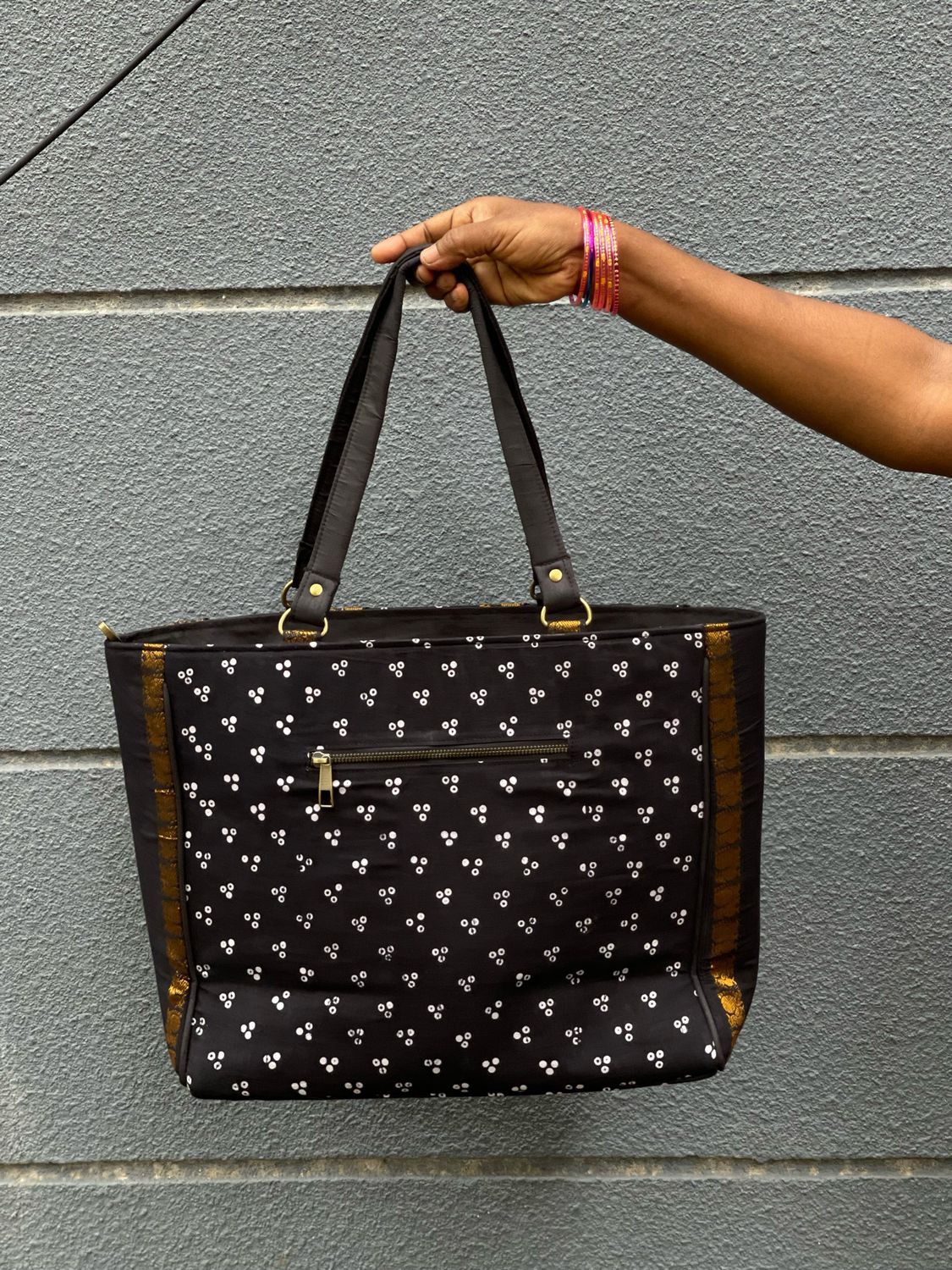 3 Kattu Black Stripes