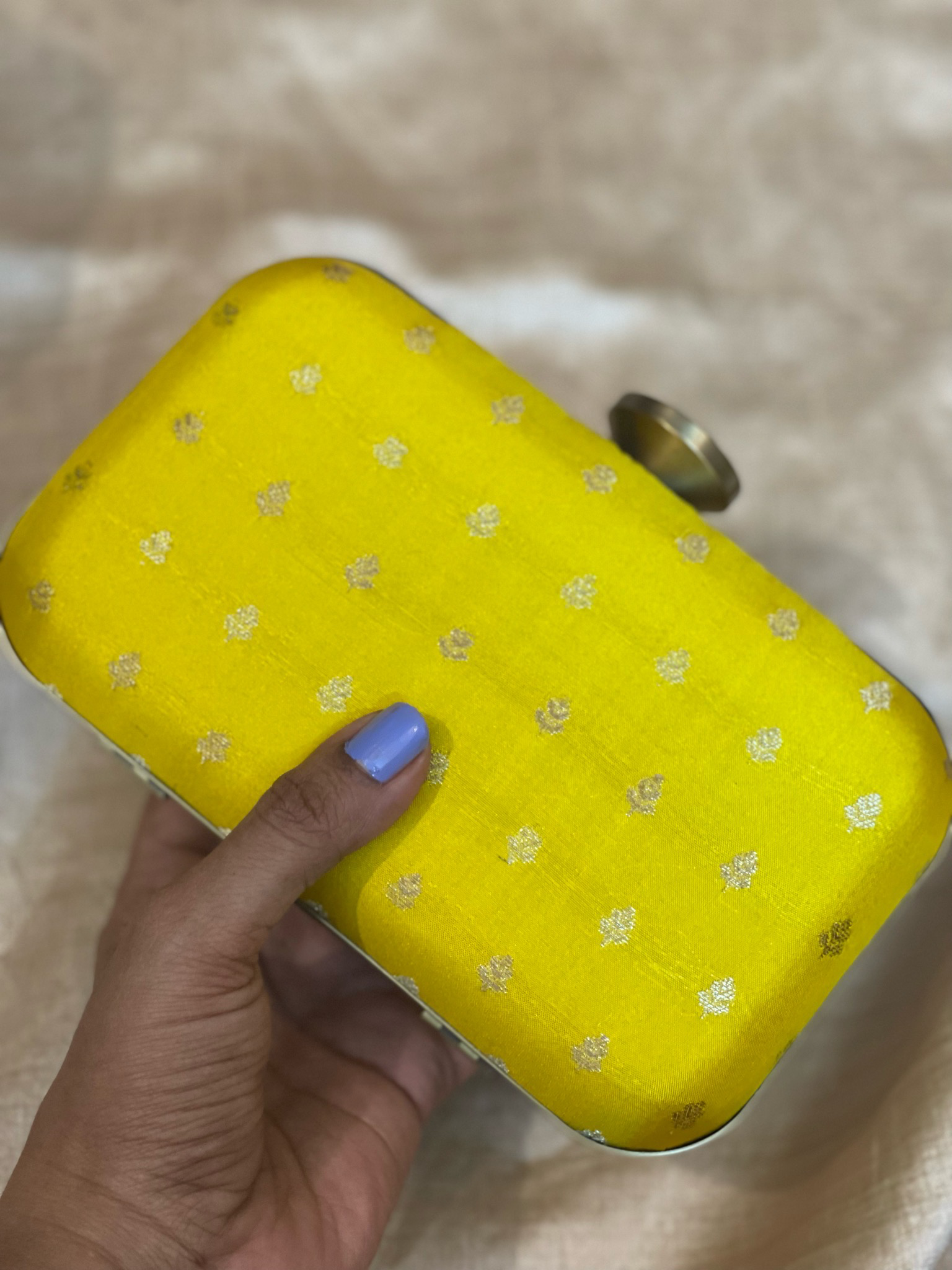 Konjum Manjal Buttah