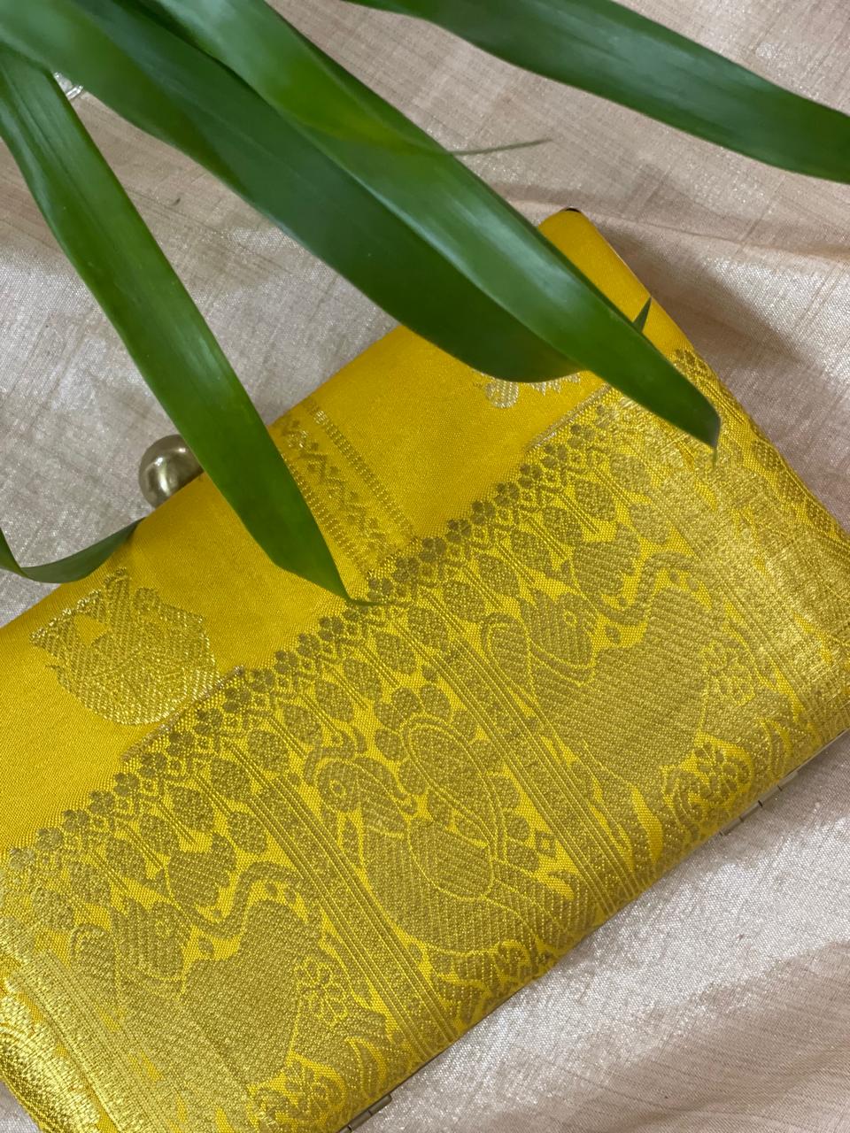 Summer Daffodil Annam & Yazhi