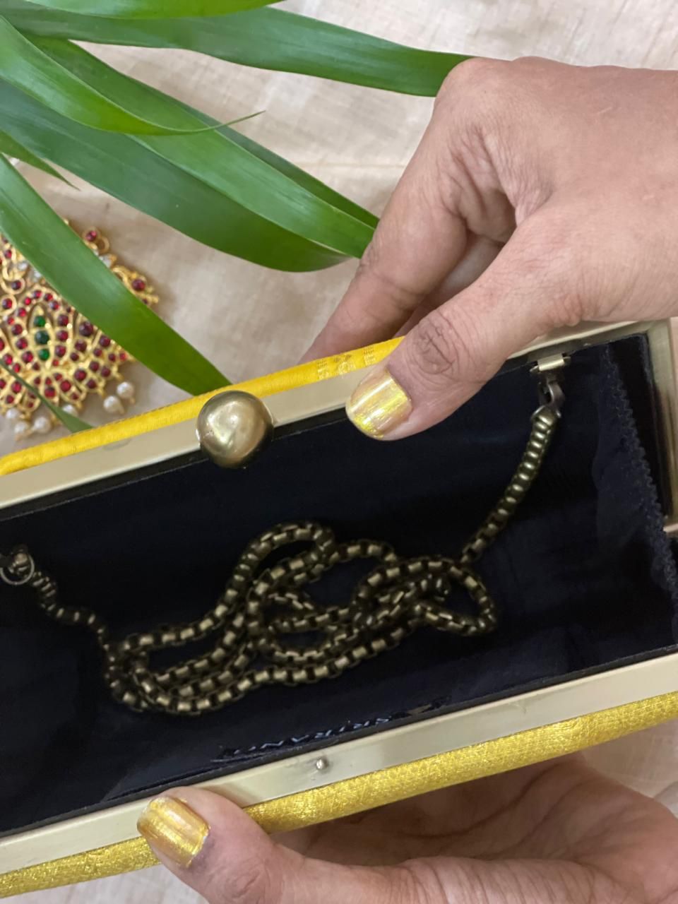 Summer Daffodil Annam & Yazhi