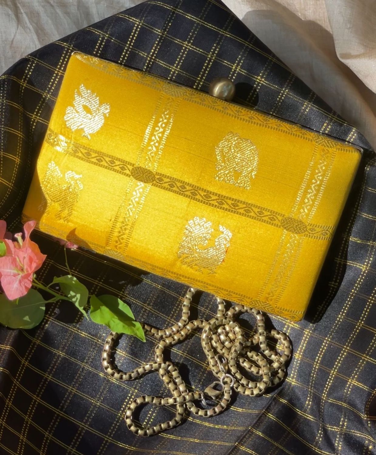 Summer Daffodil Annam & Yazhi