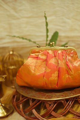 Ellaium Poovum Kamalam