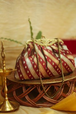 Acacia pakku&Brown Kamalam