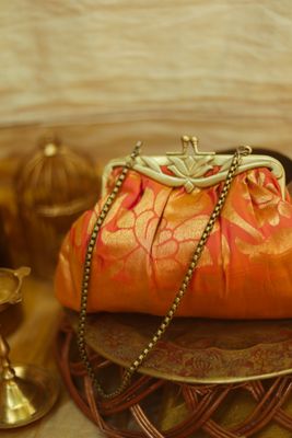 Ellaium Poovum Kamalam