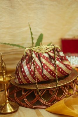 Acacia pakku&Brown Kamalam