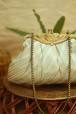 Gold And Copper Leheria kamalam