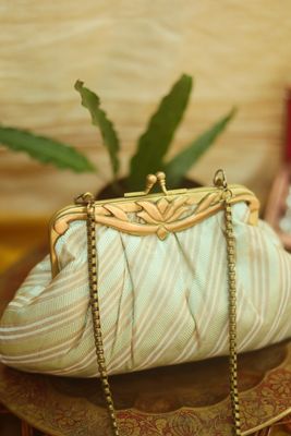 Gold And Copper Leheria kamalam