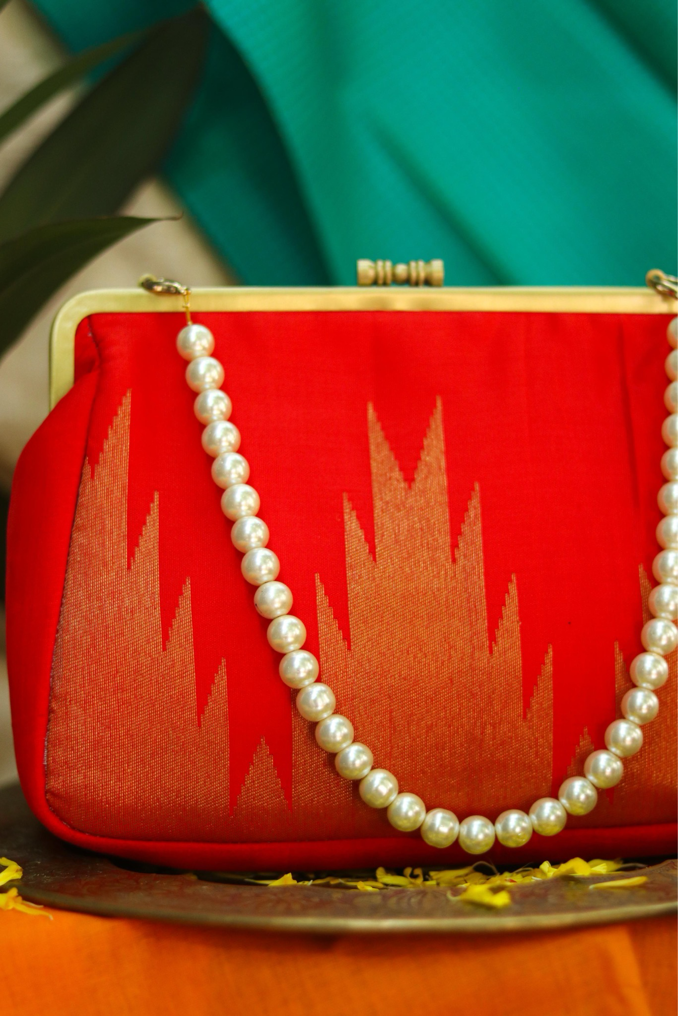 8 Kol Chilli Red Thazhampoo