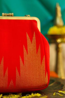 8 Kol Chilli Red Thazhampoo