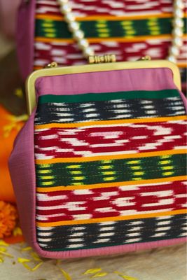 Onion Pink With A Rare Weave Must Have