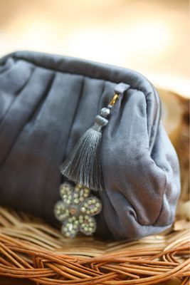 Grey Satchel Kutni