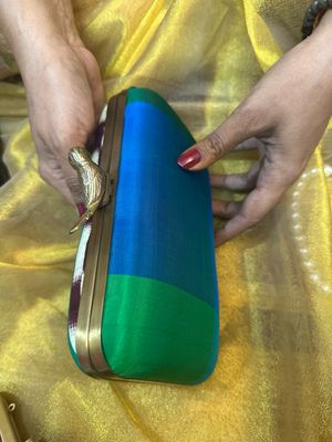 Kutni Double Shade Parrot