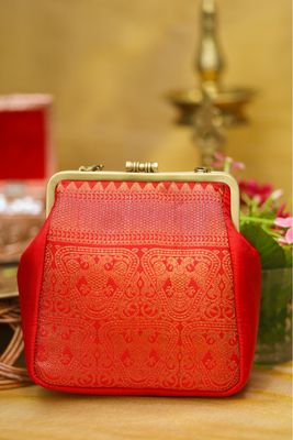 Gandabe Red Small Damru