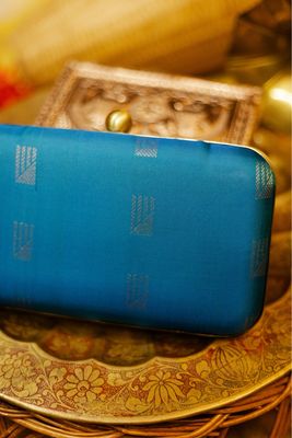 Abstract Buttah Coppersulphate