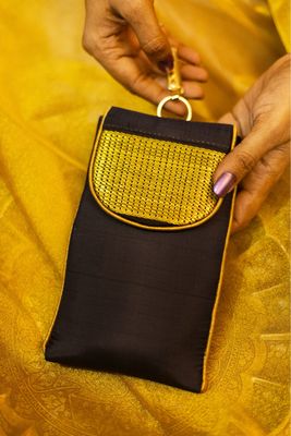 Black With Black Kammbi