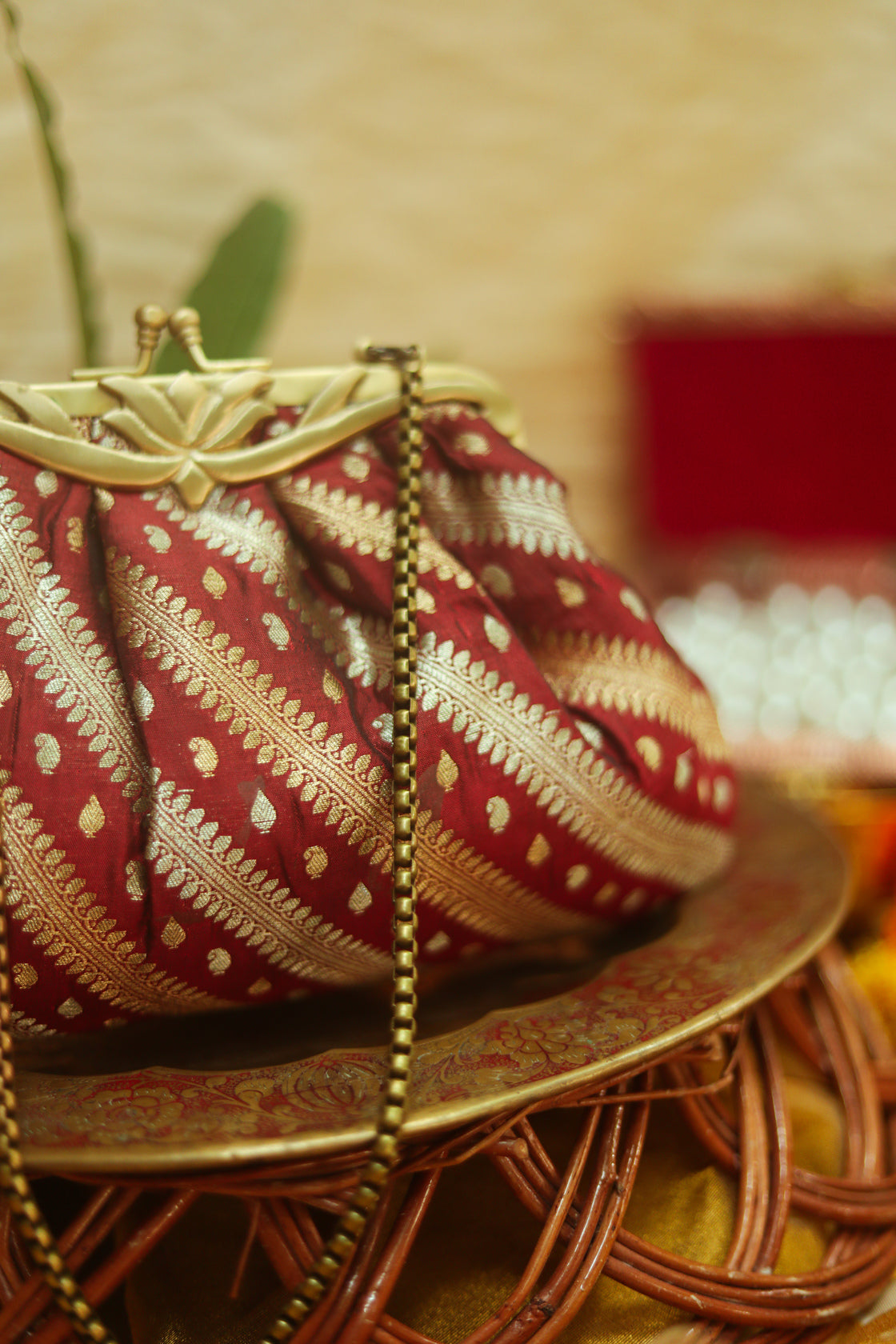 Acacia pakku&Brown Kamalam