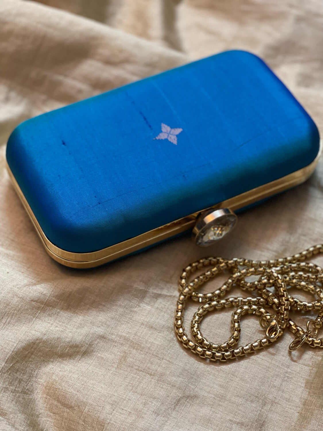 Single Buttah Peacock Blue