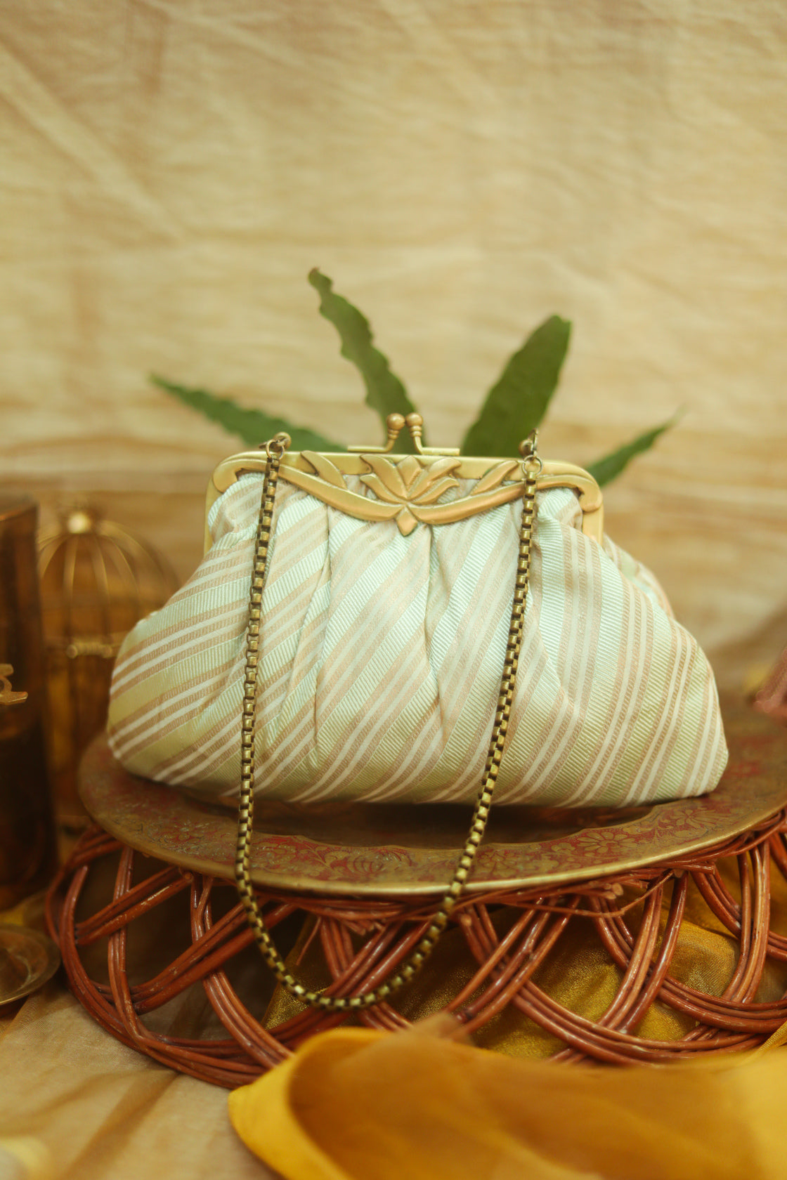 Gold And Copper Leheria kamalam