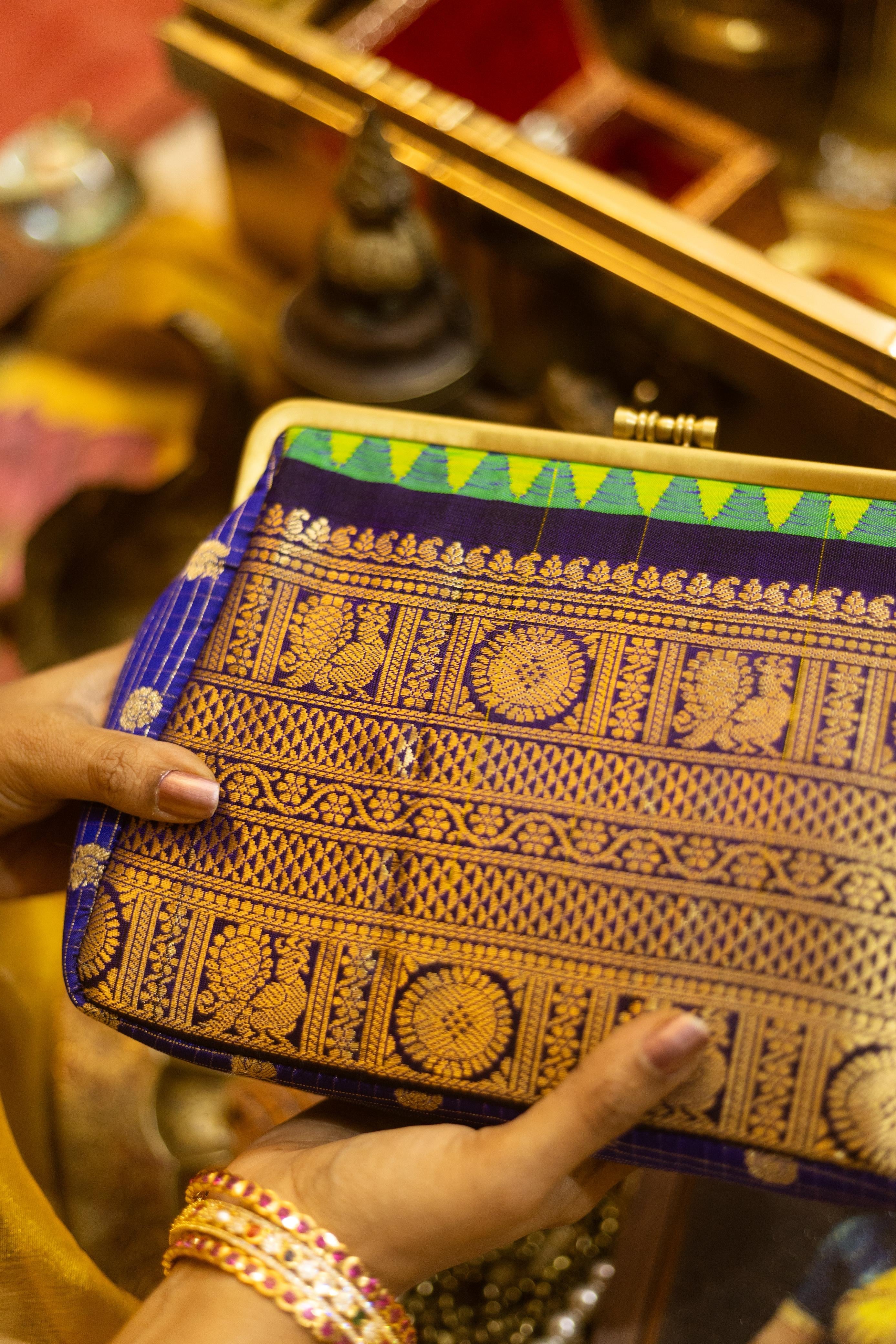 Lime green ponvandu Venkatagiri