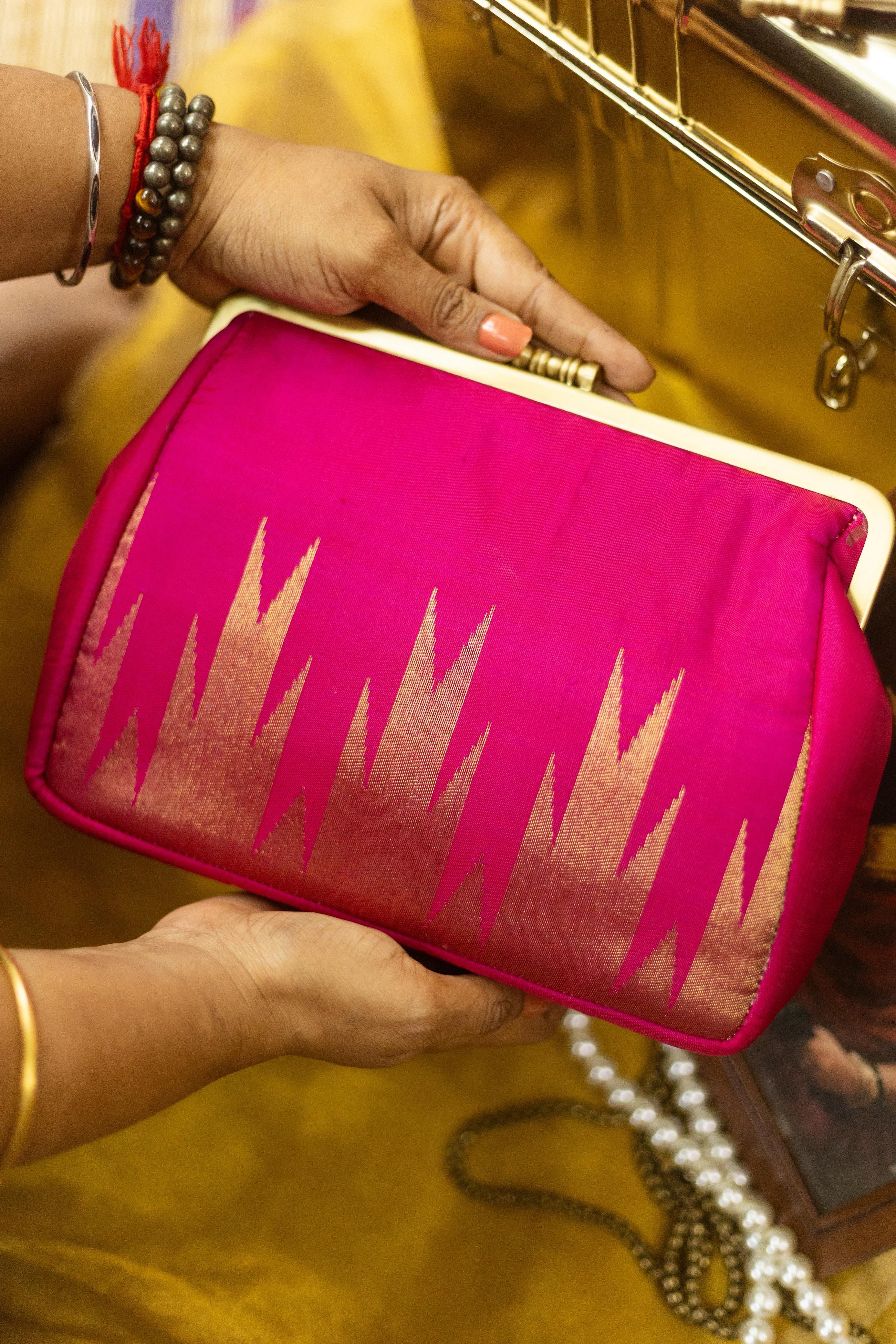 8 Kol Roja Thazhampoo