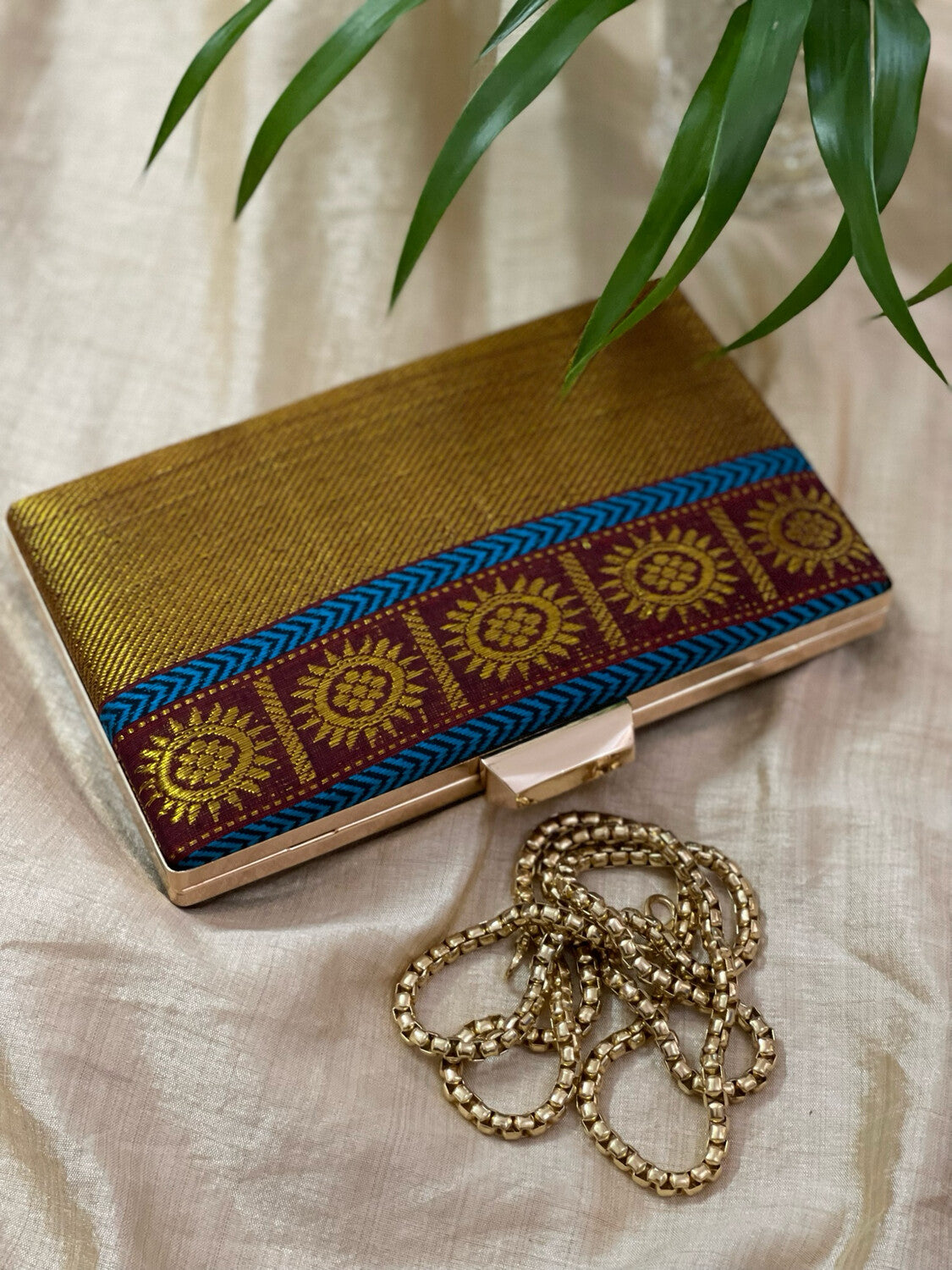 Sun Buttah With Grey Handloom Cotton