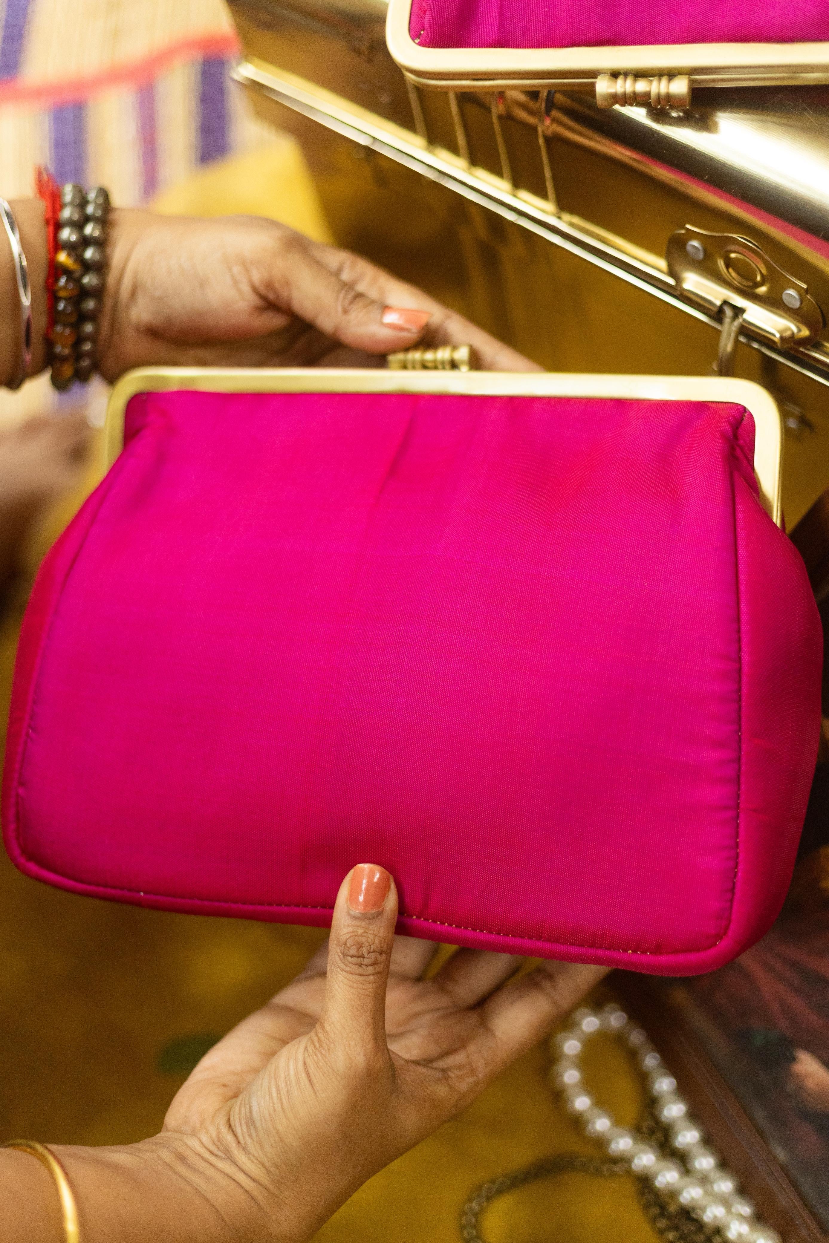 8 Kol Roja Thazhampoo