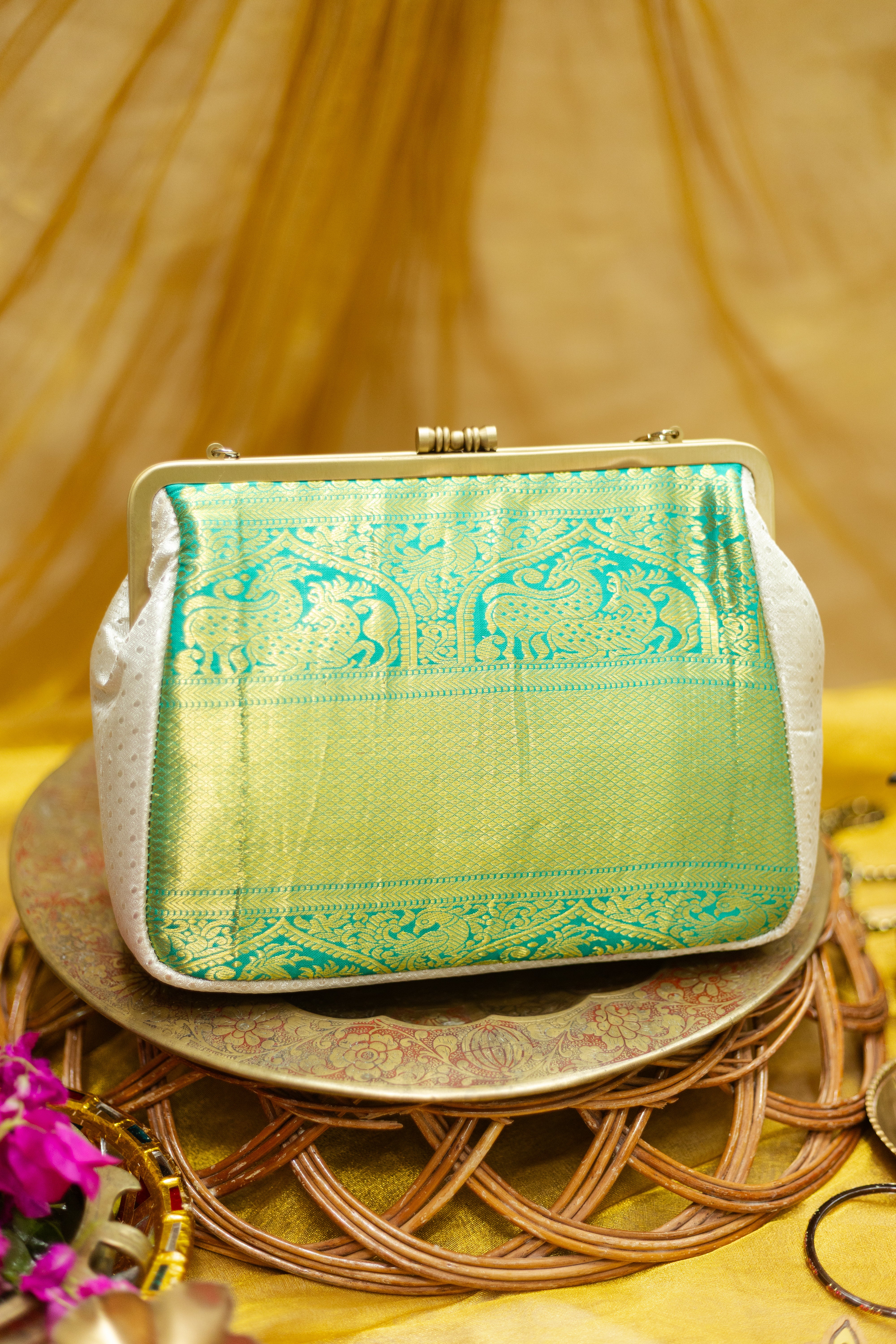 Maan kutty Big Damru