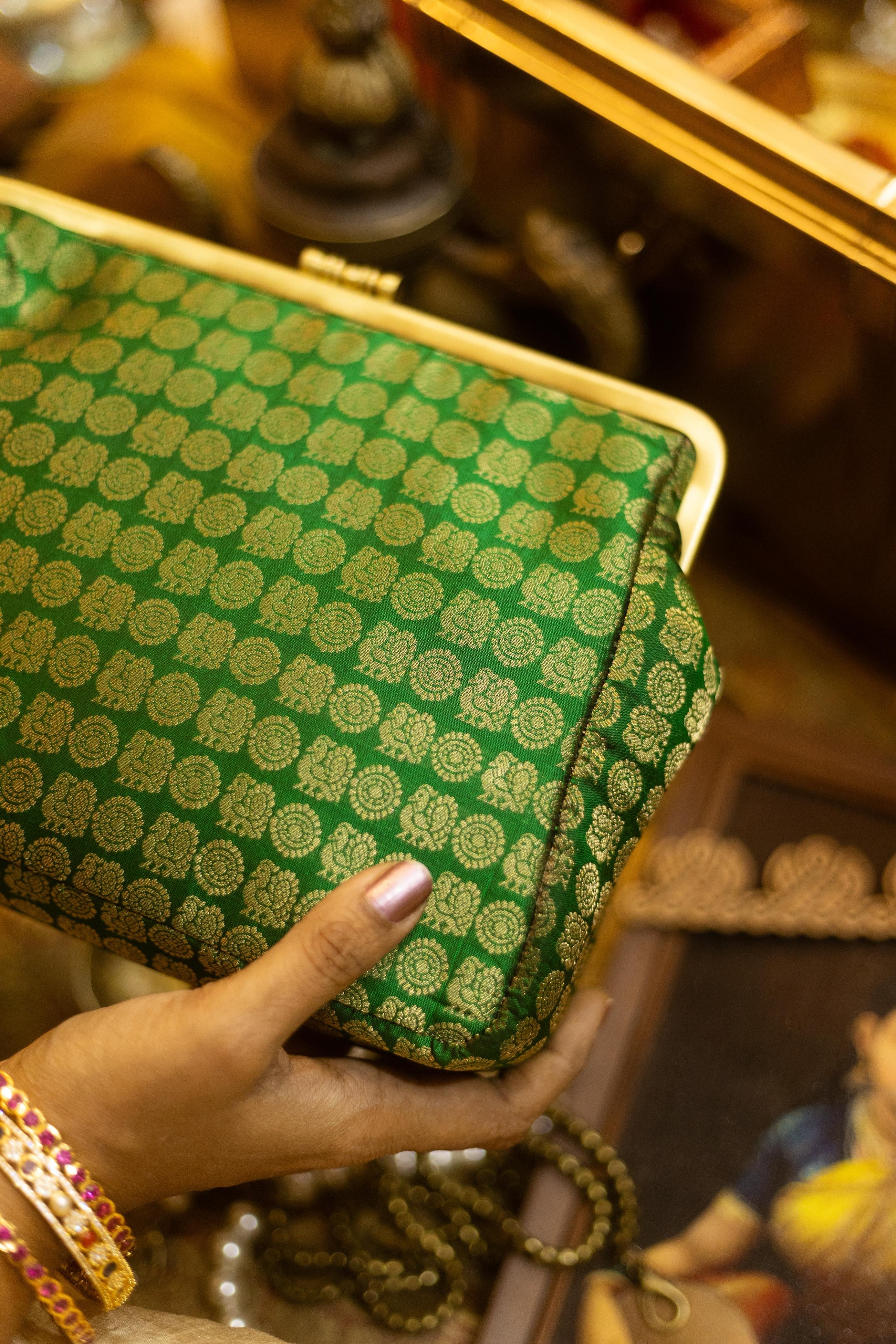 Shades of green and blue mubbagam 1