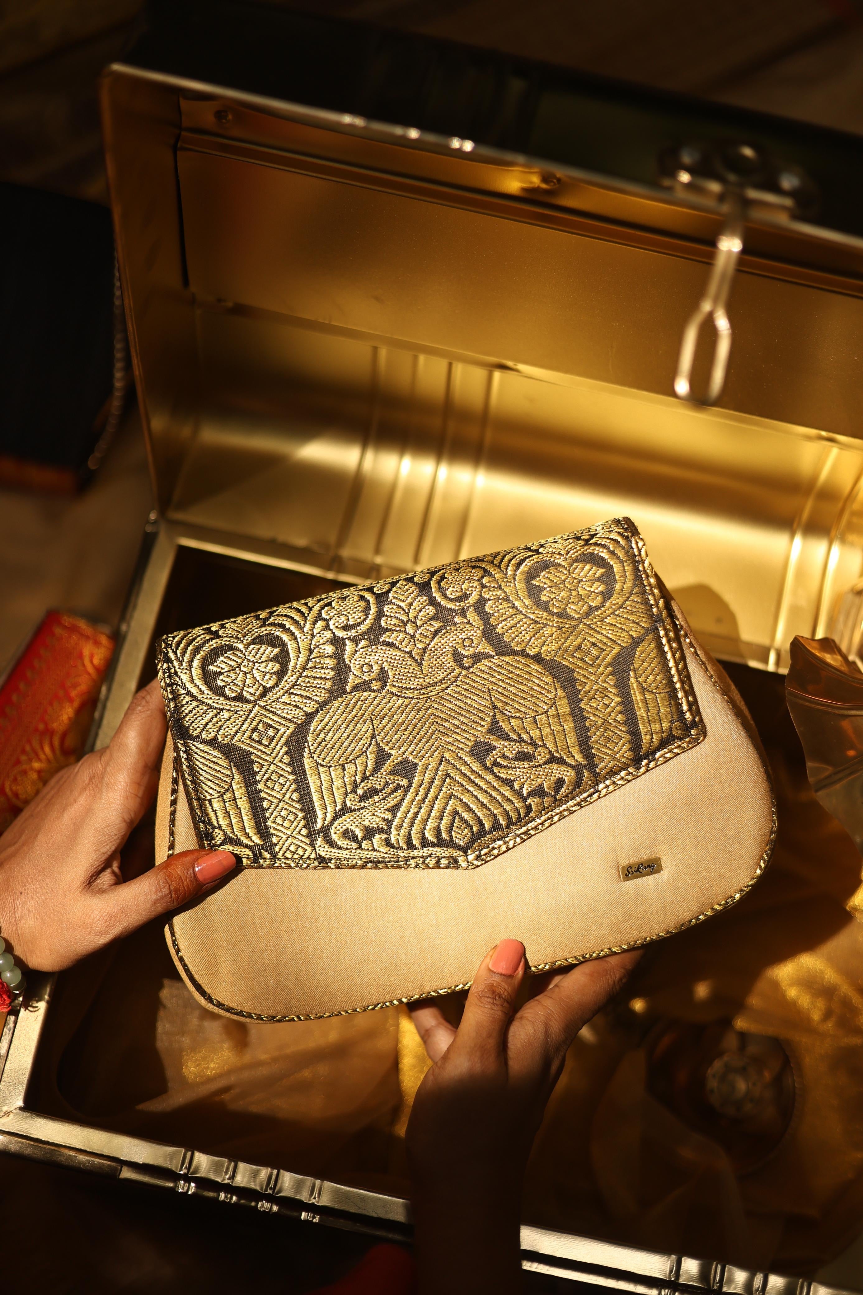 Sandle with black Gandaberunda