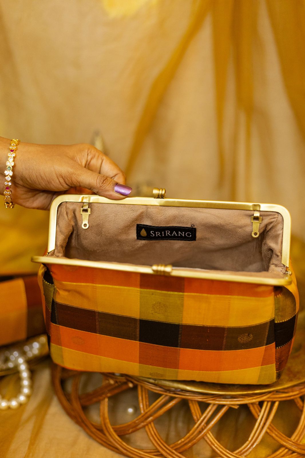 Big Damru Kandangi checks dawn and dusk