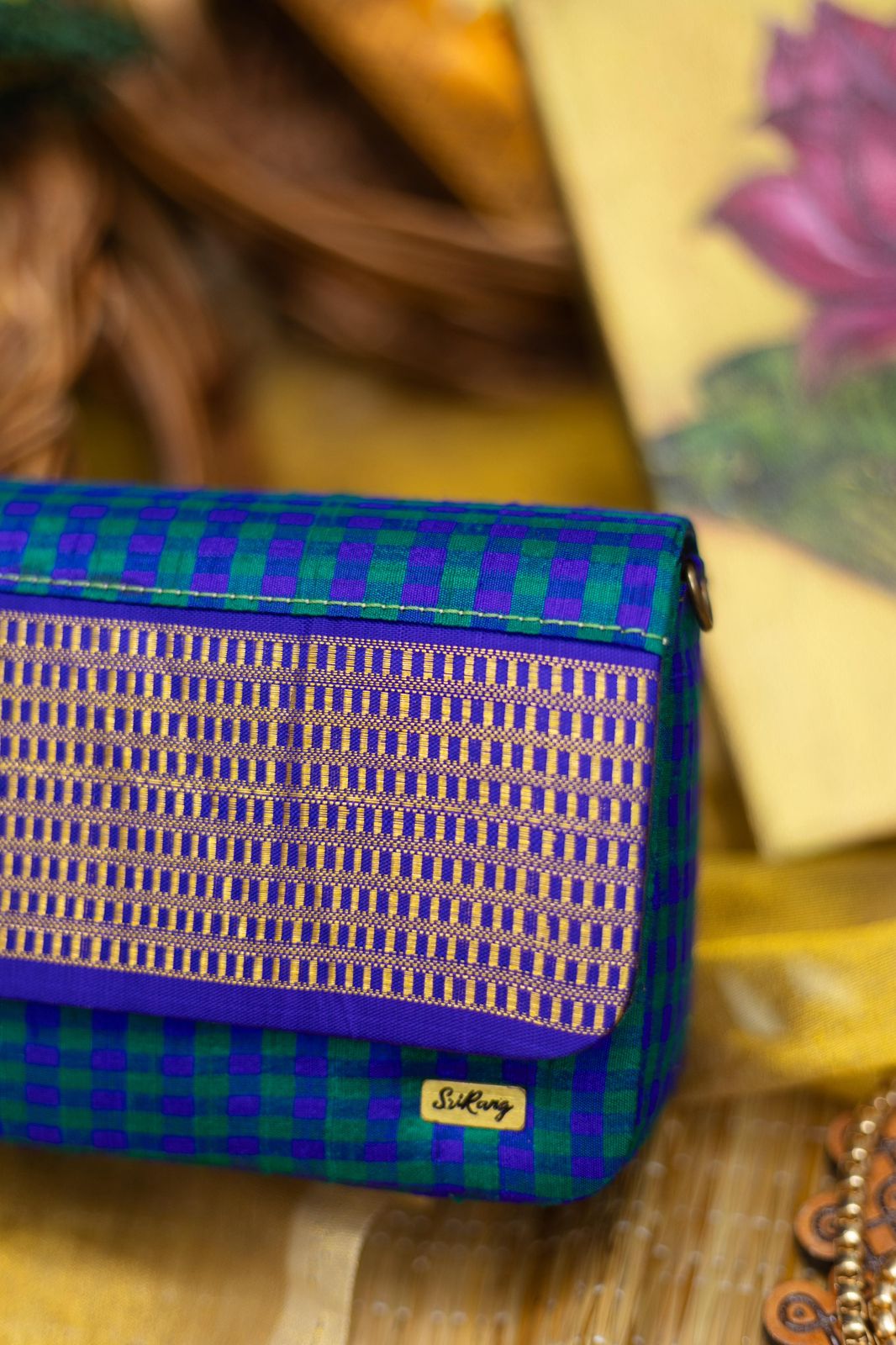 Violet with green with violet kambi