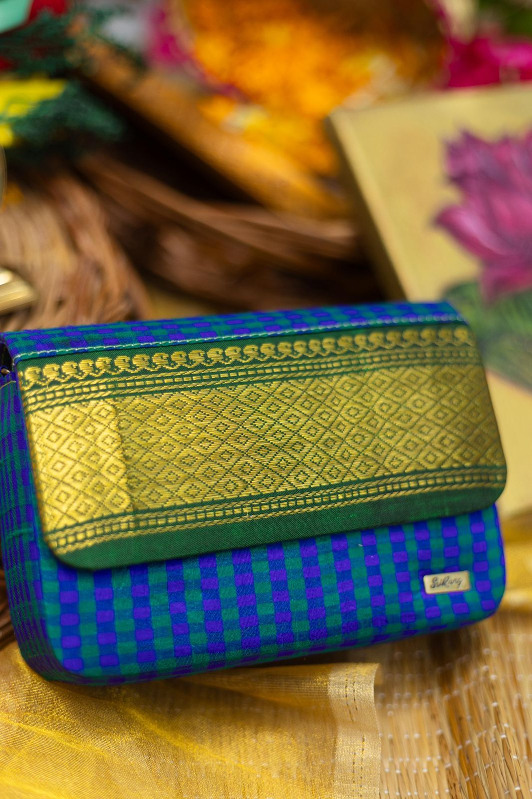 Violet with green with green Mayil kaan