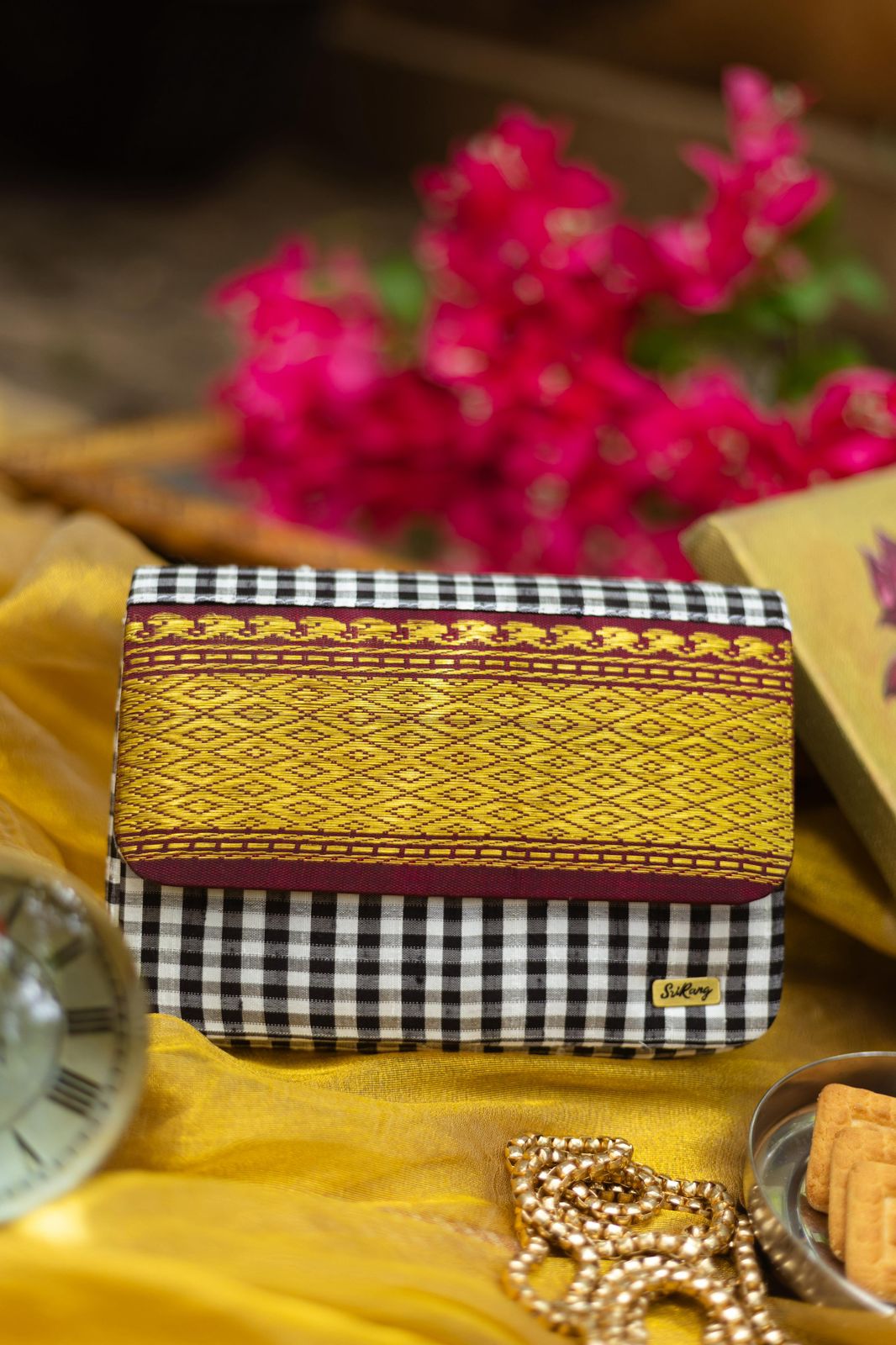 Black and white with Maroon Aaraku