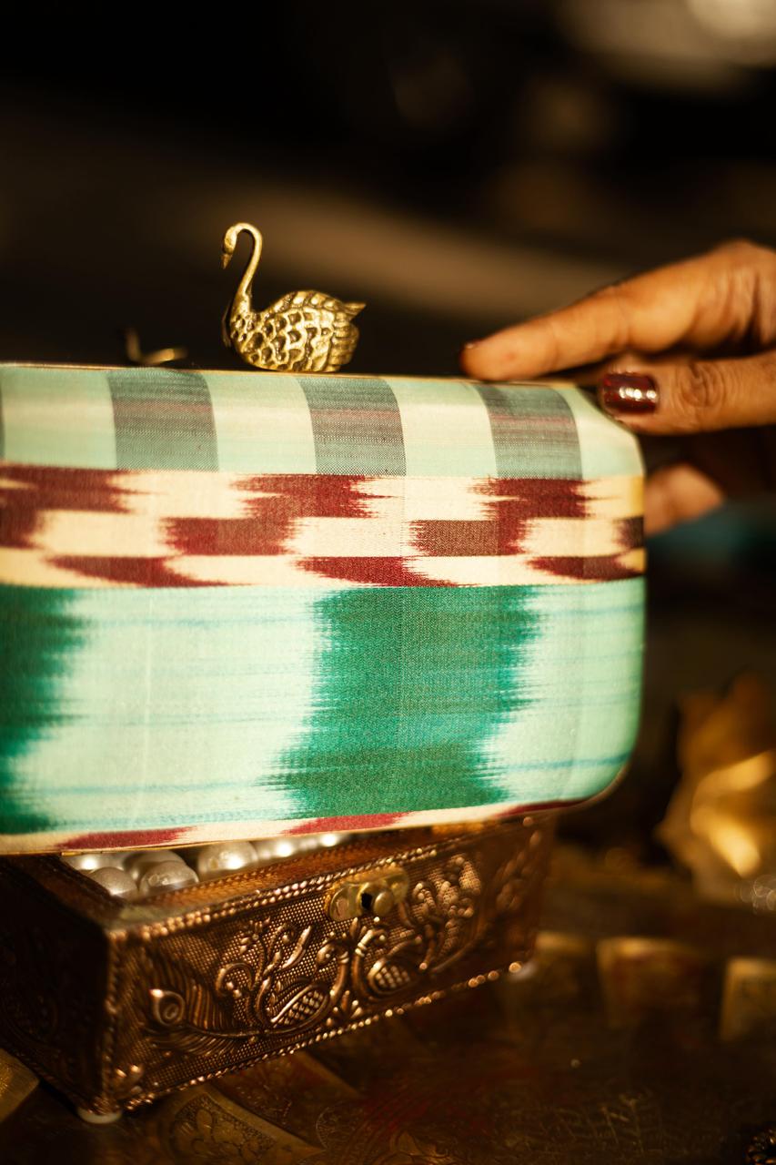 Chocolate Brown Checks with Kutni Swan