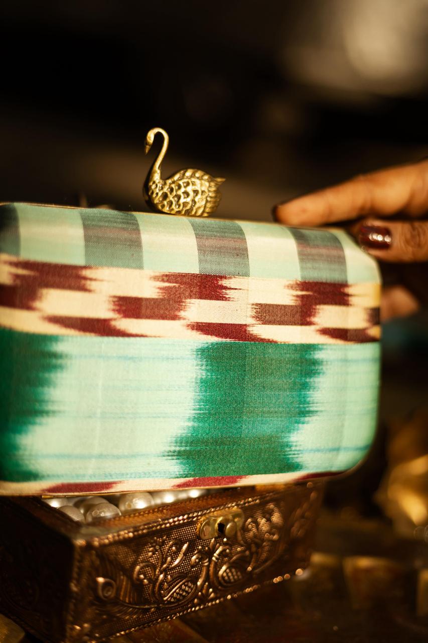 Chocolate Brown Checks with Kutni Swan