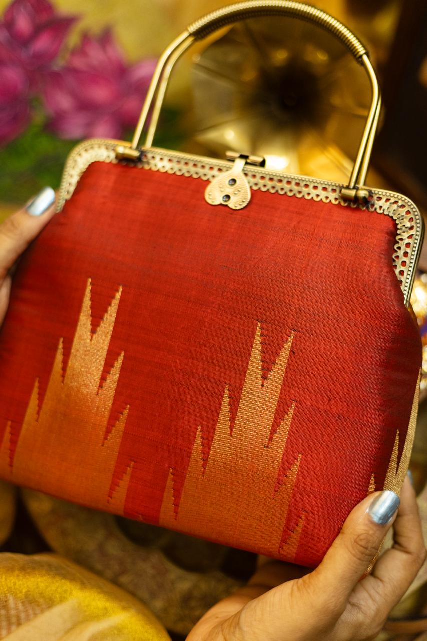 Thazampoo Kum Kum and off white choodamani