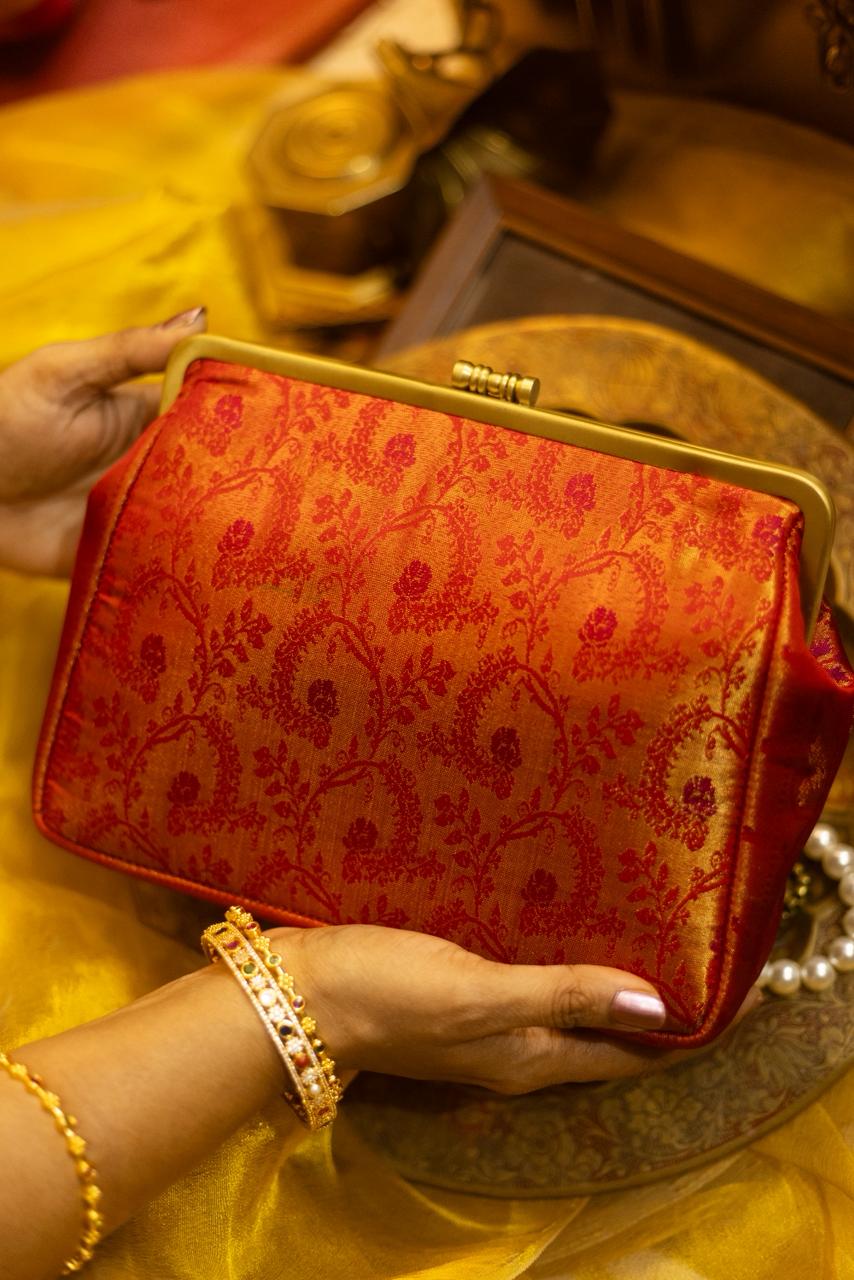 Red Nataraja jacquard