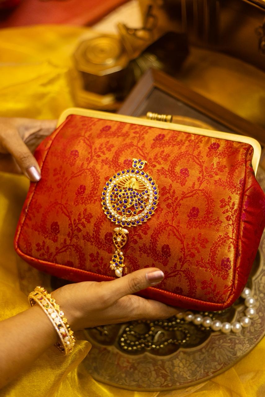 Red Nataraja jacquard