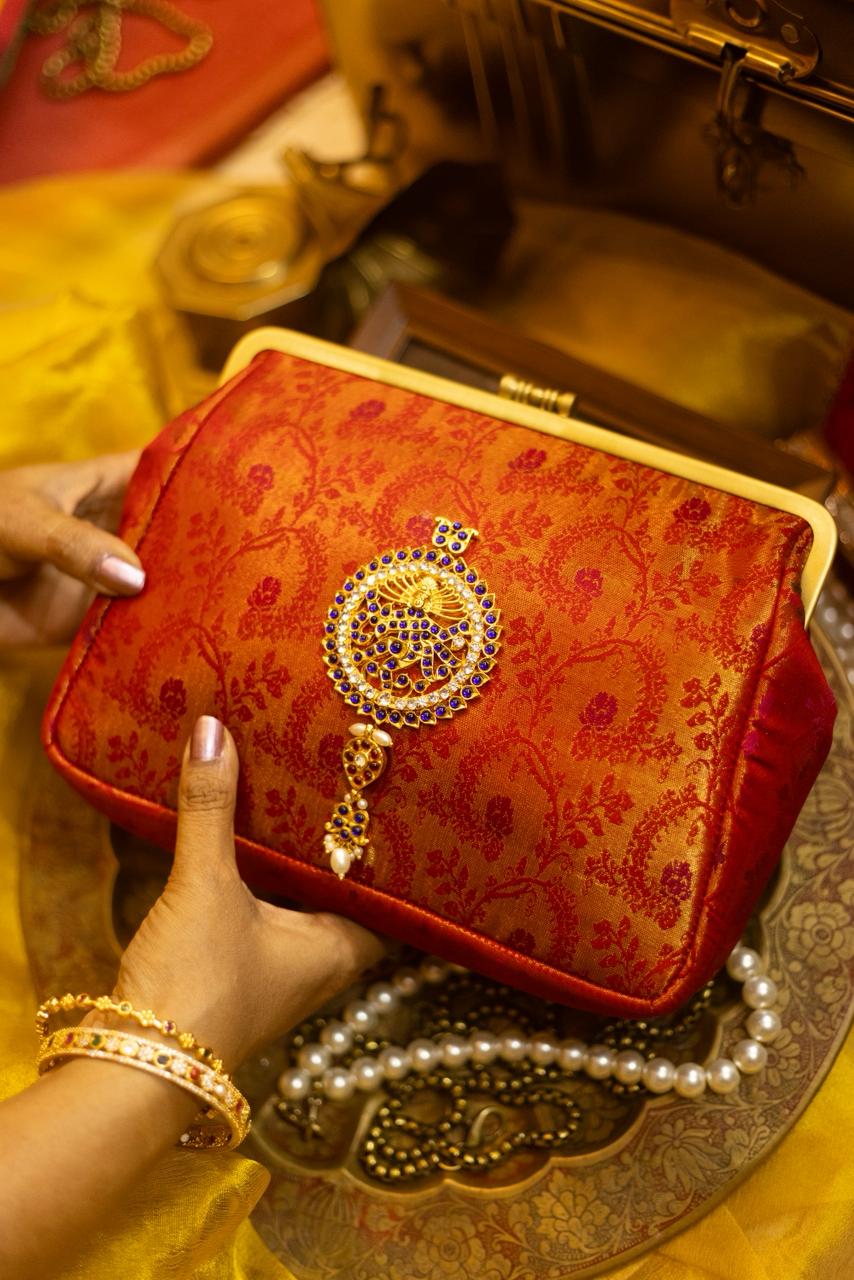 Red Nataraja jacquard