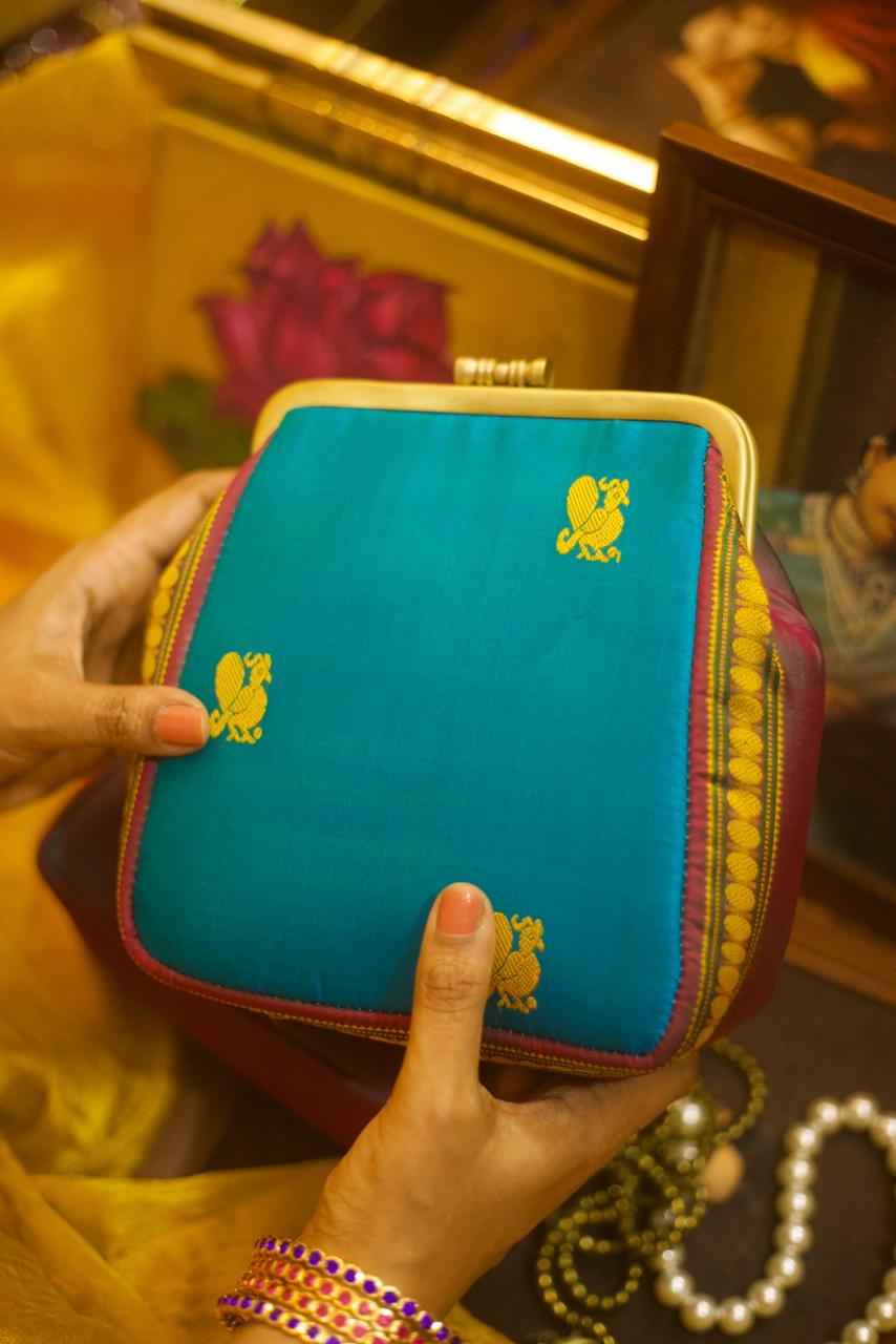 Mathulir Mayil damru