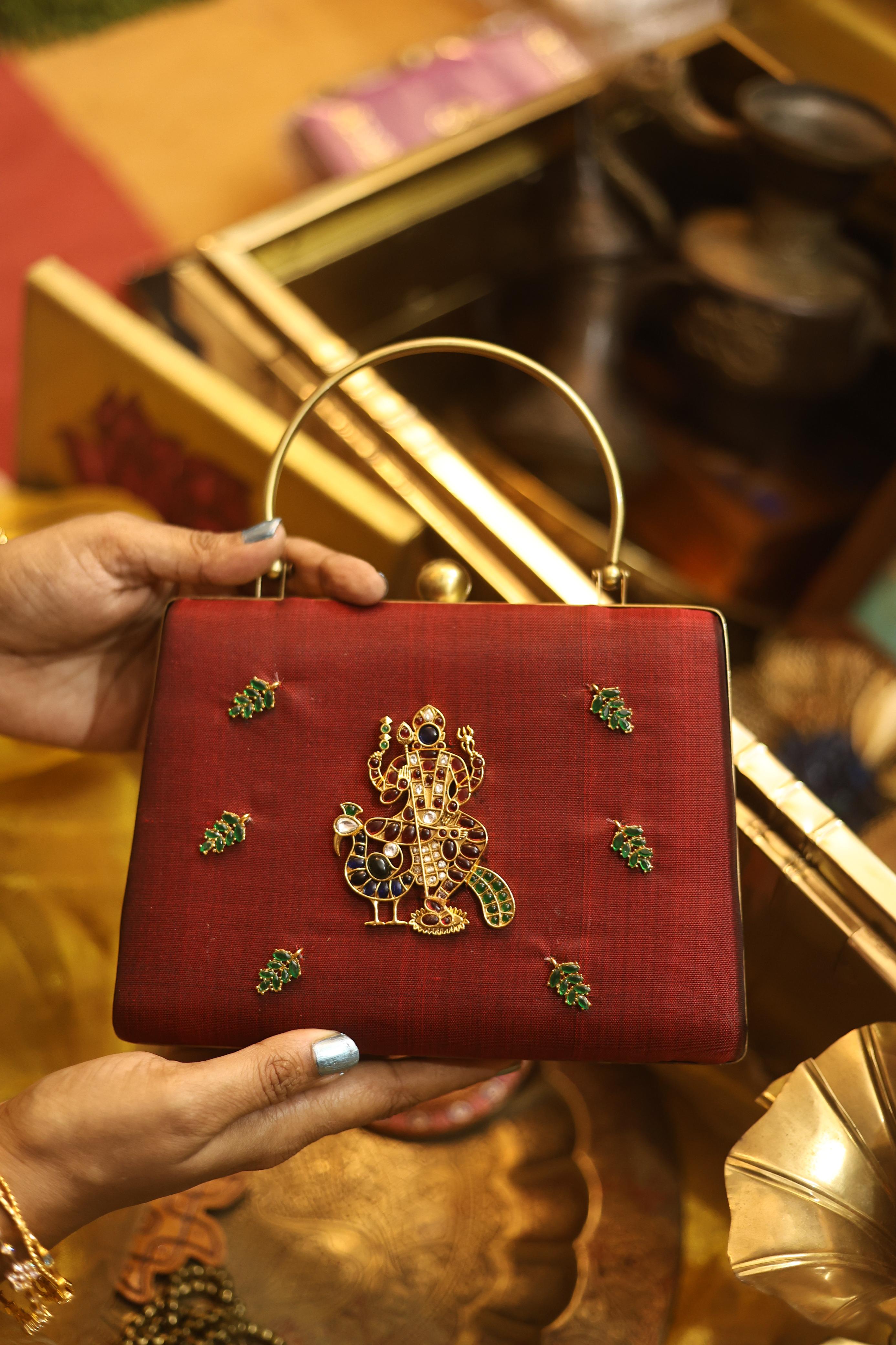 Pazhamudircholai murugan